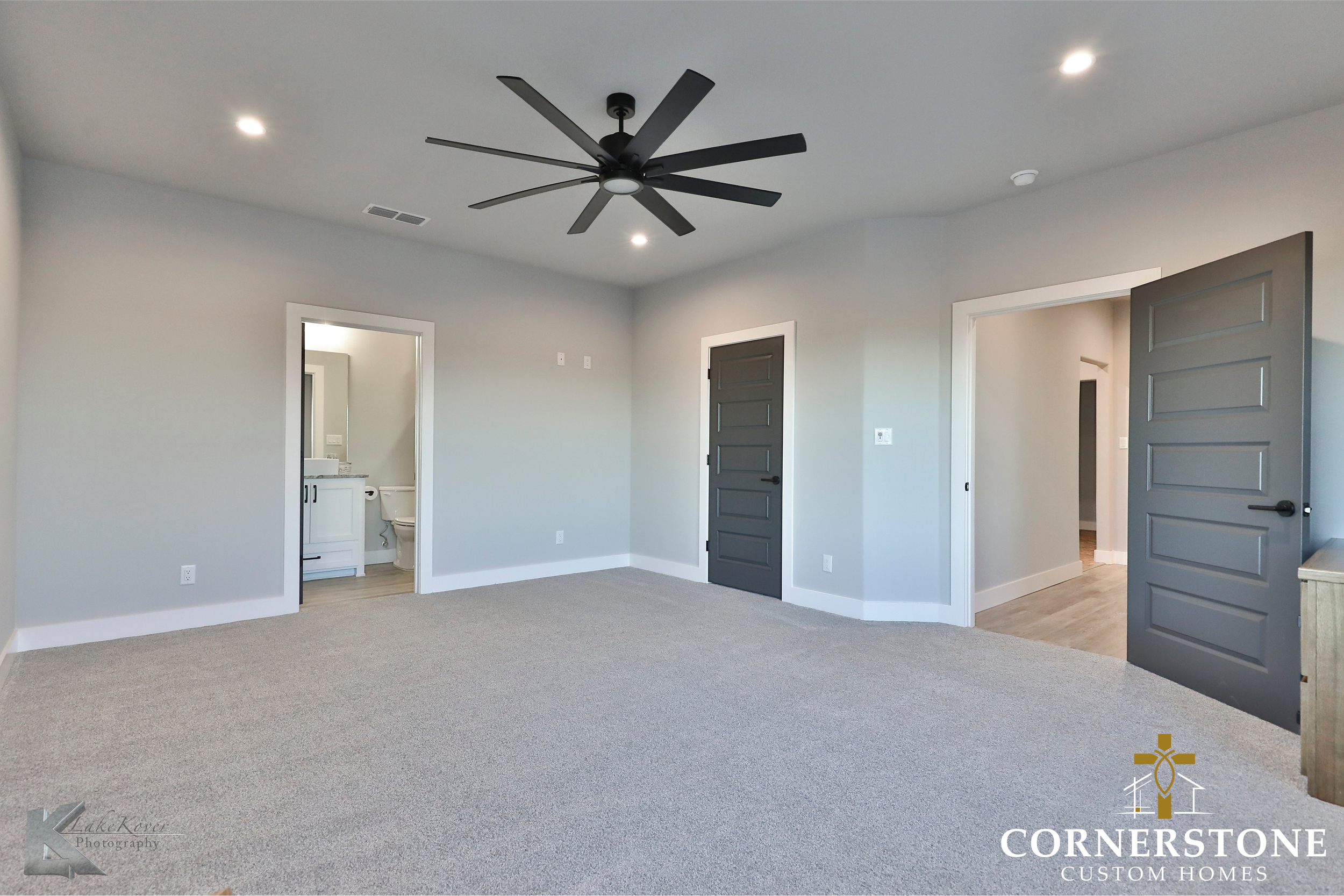 Cornerstone-Custom-Homes-Rustic-Retreat (40).png