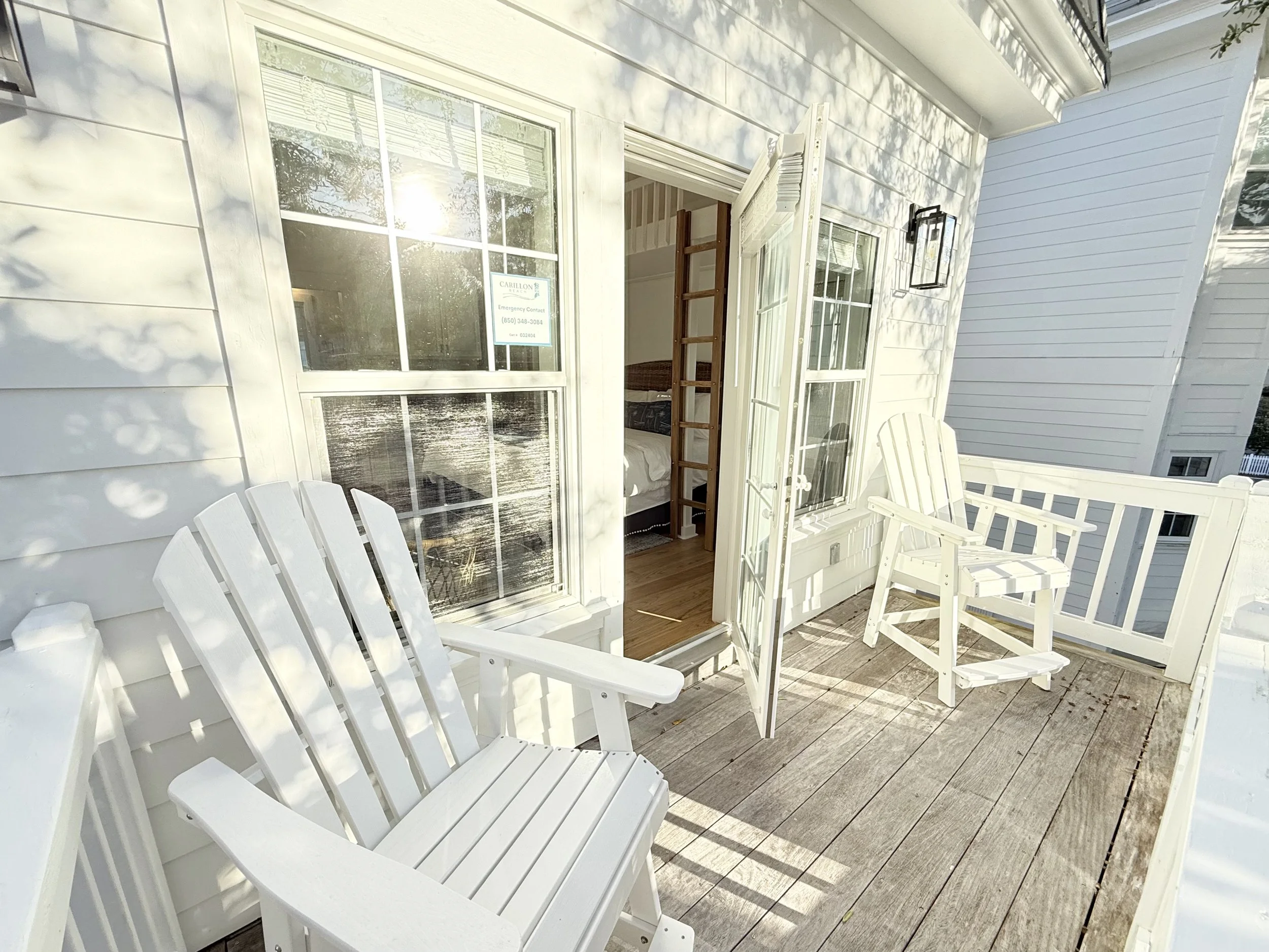 carriage-house-balcony.JPG