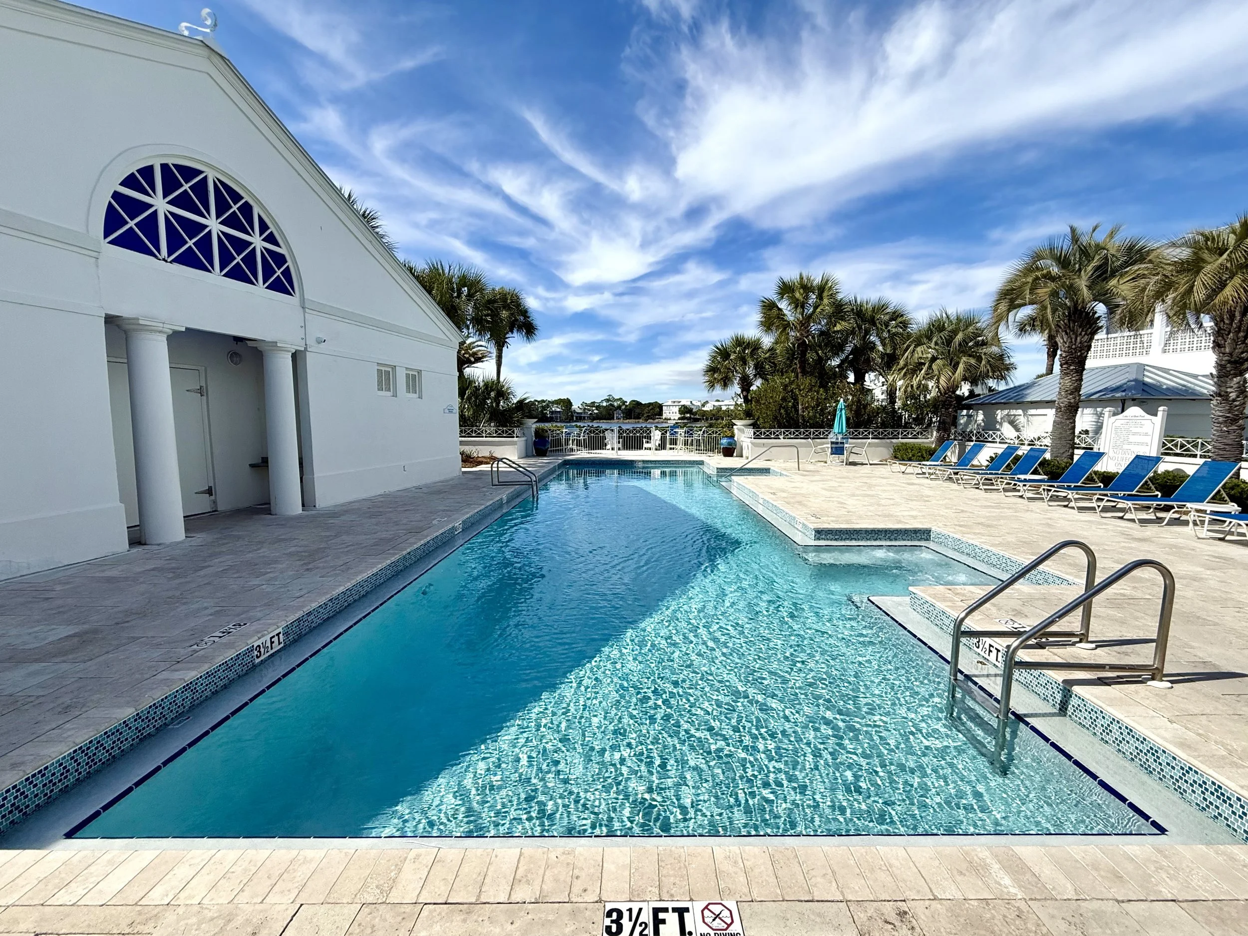 lake-carillon-pool.JPG