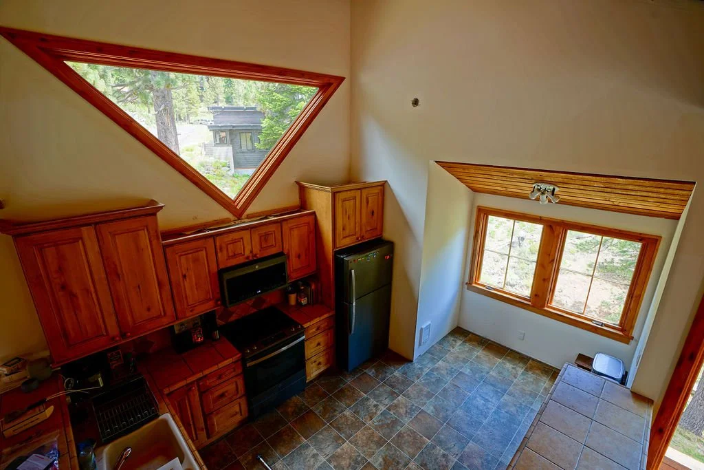 triangle-window-above-kitchen.jpg