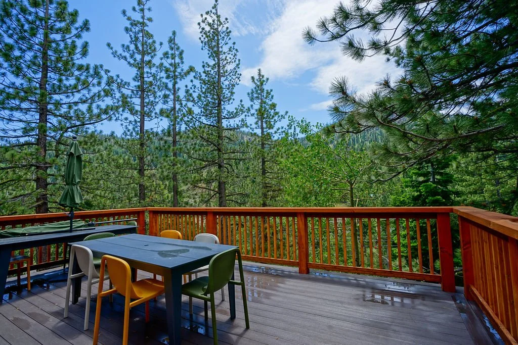 deck-with-mountain-view.jpg