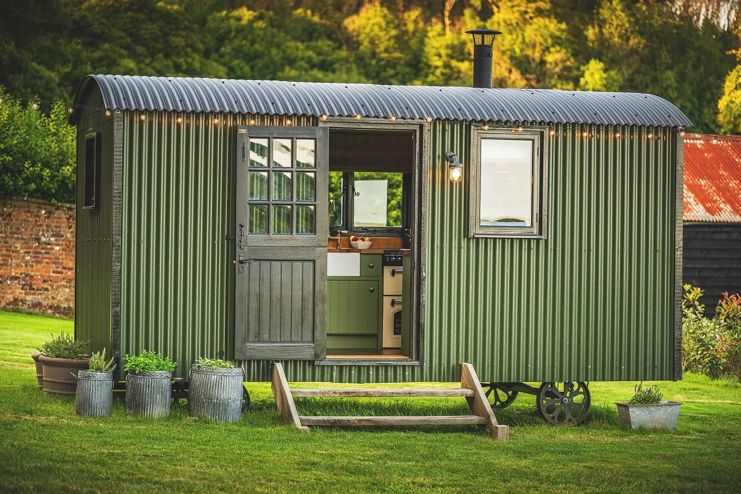 Looking for a cosy weekend away in the countryside&hellip;come and stay with us! 🐎🐄🐑

The View is perfect for some family time or a quick switch off from the hustle and bustle. 🔥🍷🥬

See our website for booking and more info 🌳

Link in bio 💡

