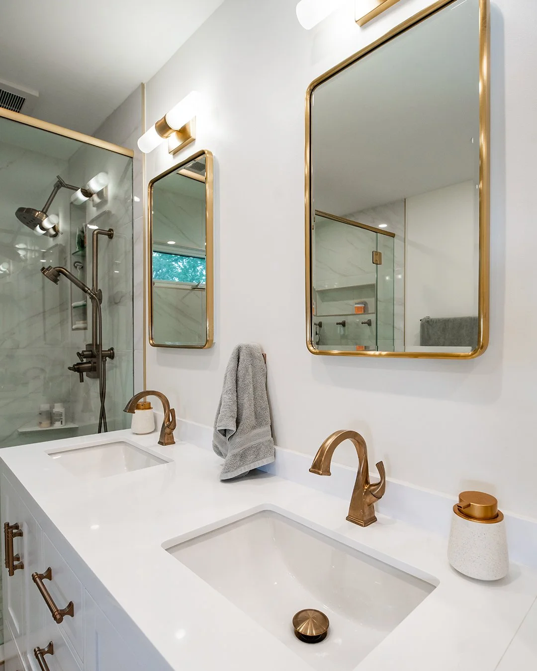 Master bathroom remodel with walk-in shower in Dublin Ohio