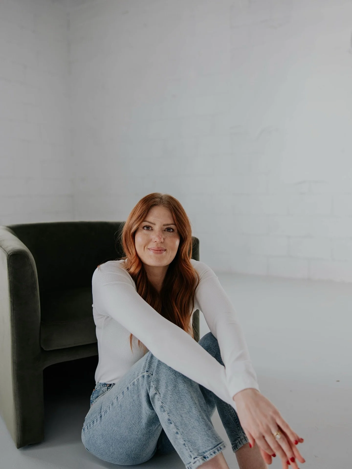 Exciting news! ✨ We&rsquo;re adding another day for you to get in for your aesthetic services! 

Randi Jo has availability the first Monday of each month! 🙌🏻

She&rsquo;s available for:
&bull;facials
&bull;tox
&bull;SkinPen 
&bull;VI Peel
&bull;bro
