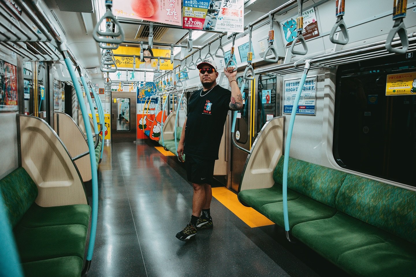 旅は他の人と共有するのが一番であり、人生は思いやりを持って生きるのが一番です。

📍Tokyo, 🇯🇵
Favorite frames from our first stop