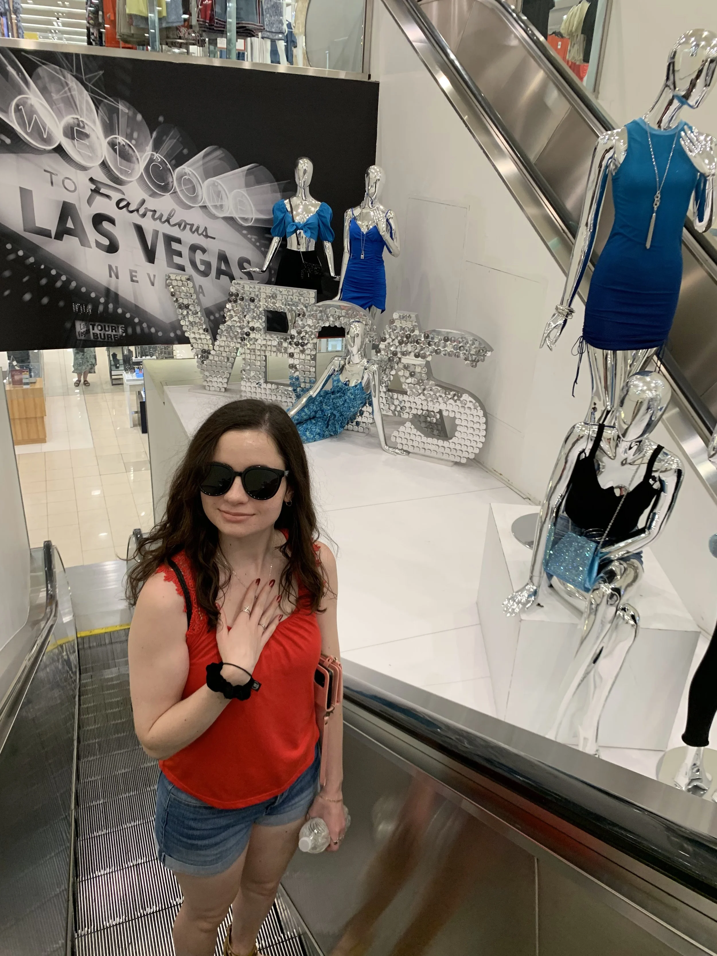 Posing Like the Mannequin 