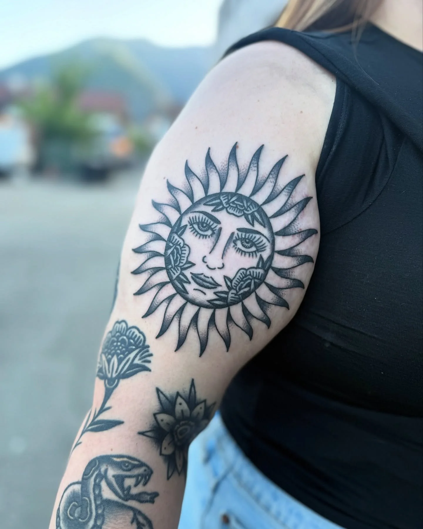 Made this for a longtime client &amp; friend @lizzimulligan 🌞 thank you for traveling to come see the spot as I continue to get it ready for the grand opening June 7th!
&bull;
Check the flier post for details on the event
&bull;
Booking mid/late Jun