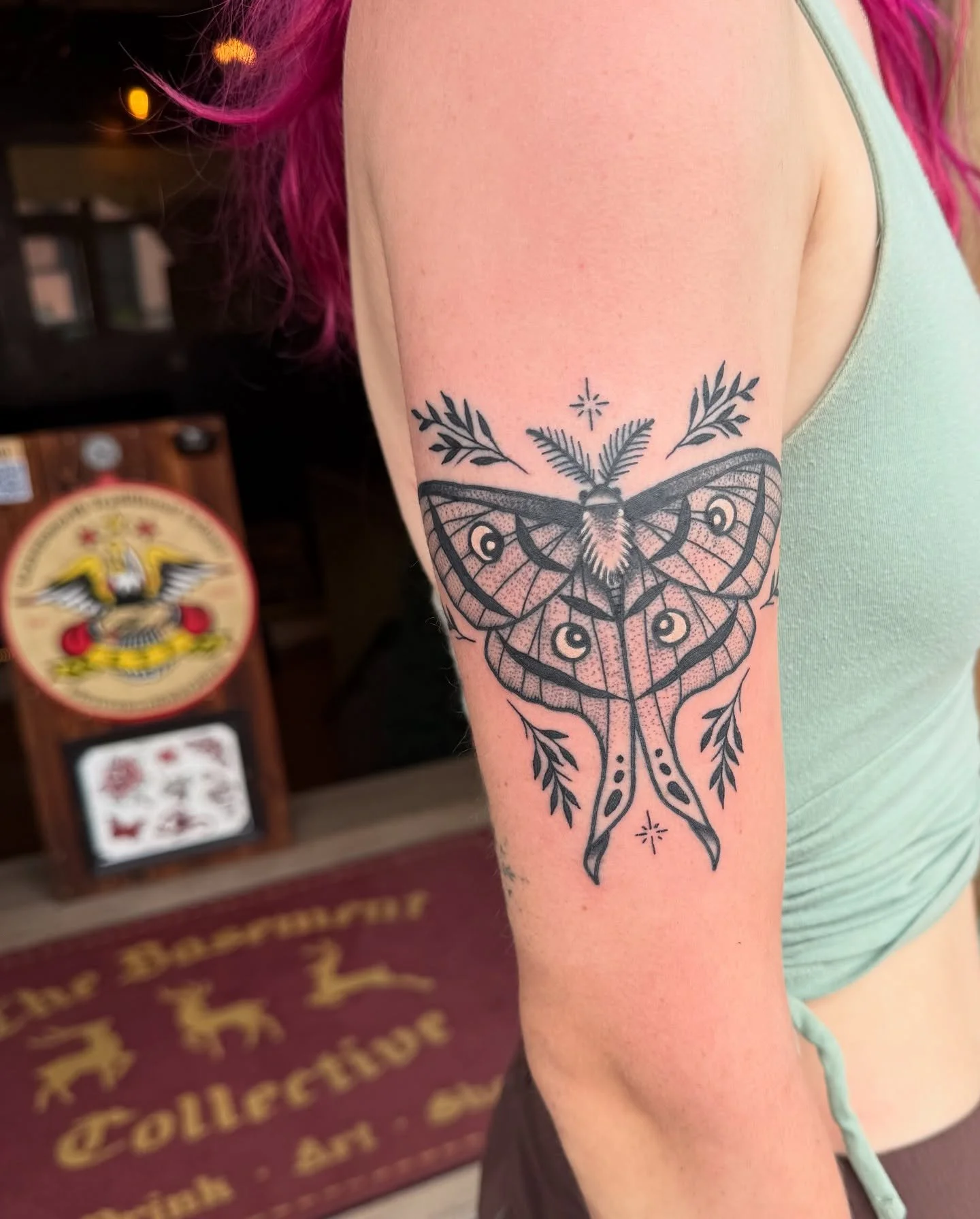 Luna moths for a couple of cool cats here at Leavenworth Traditional Tattoos recently. Tattooed them both in Seattle a while back and hyped to have them back at the new spot! Thanks for taking the time out of your day to come over
⚜️
#leavenworth #wa