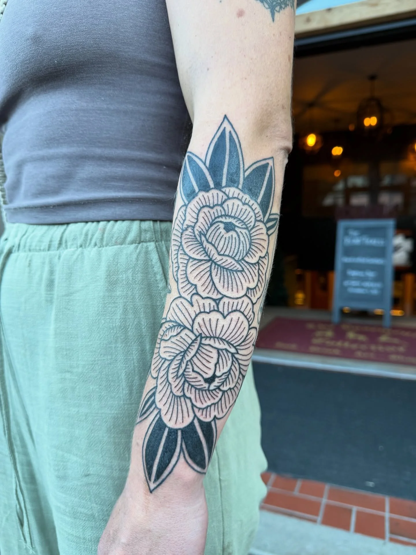 Always having a good time with all the wonderful clients I get to tattoo here at Leavenworth Traditional Tattoos! Thank you all for getting tattooed here at the shop
⚜️
#leavenworth #wa #tattoo #tattoos #leavenworthtraditionaltattoos #leavenworthtatt