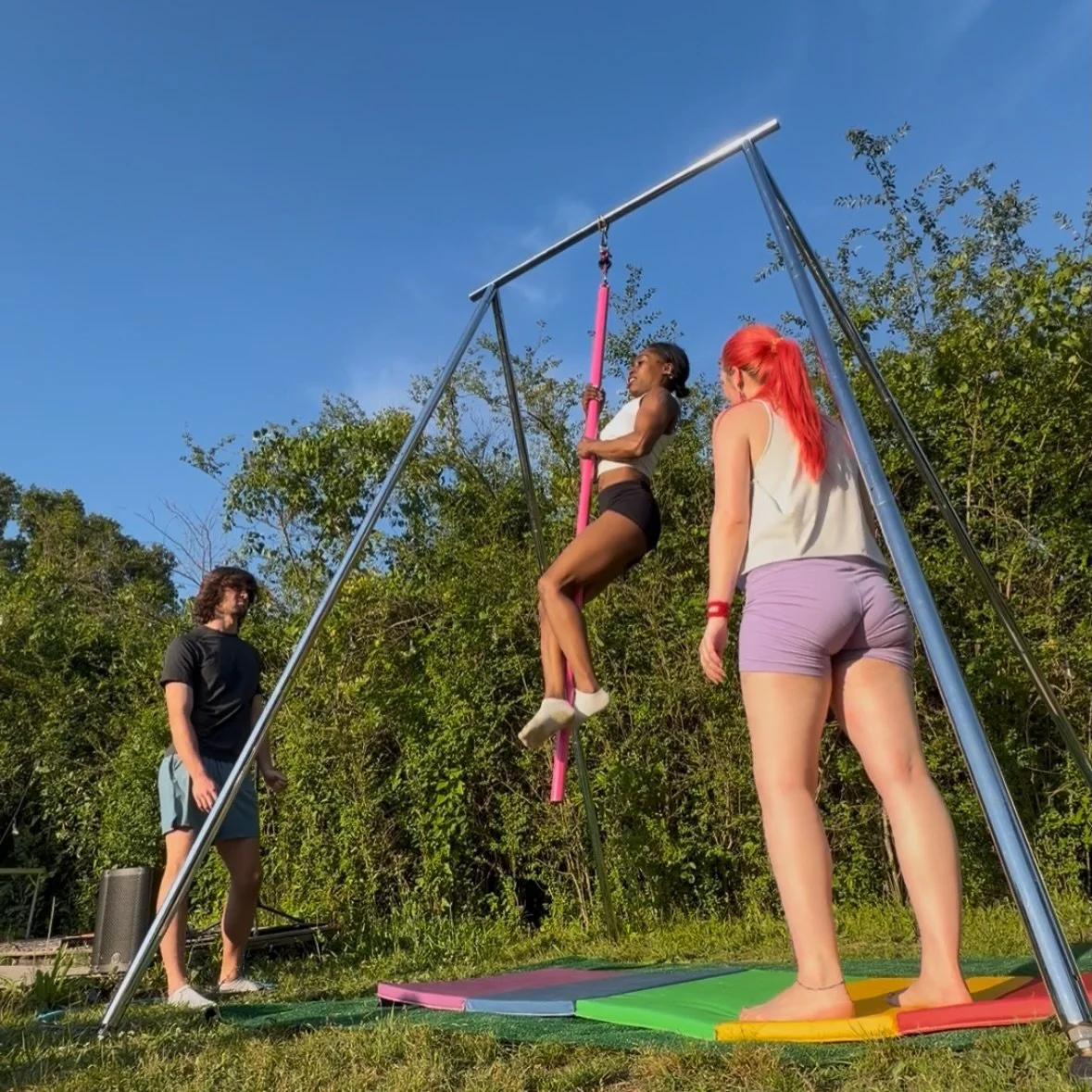 🎪💜🩷💙💚💜🧘🏾&zwj;♀️

More moments from the CDF Friquee Flyers workshop!! Pop-Up shows and more workshops will be shared out soon. ✨🧚🏾