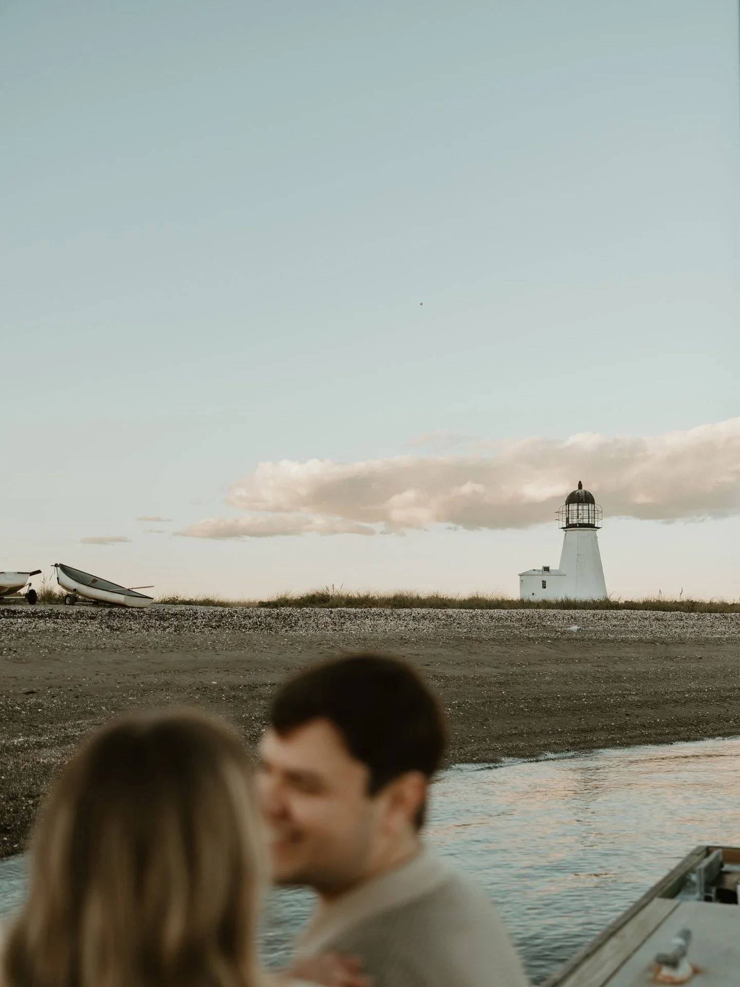 With busy season about to roll in, all I can think about is all of the gorgeous engagement sessions I got to do last year &amp; how I&rsquo;ll be photographing those weddings in the months to come 🥹 
This is a little throwback to last year running a