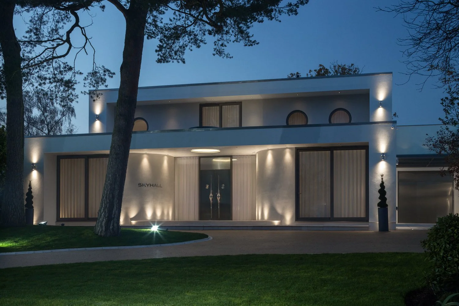 Modern Deco House