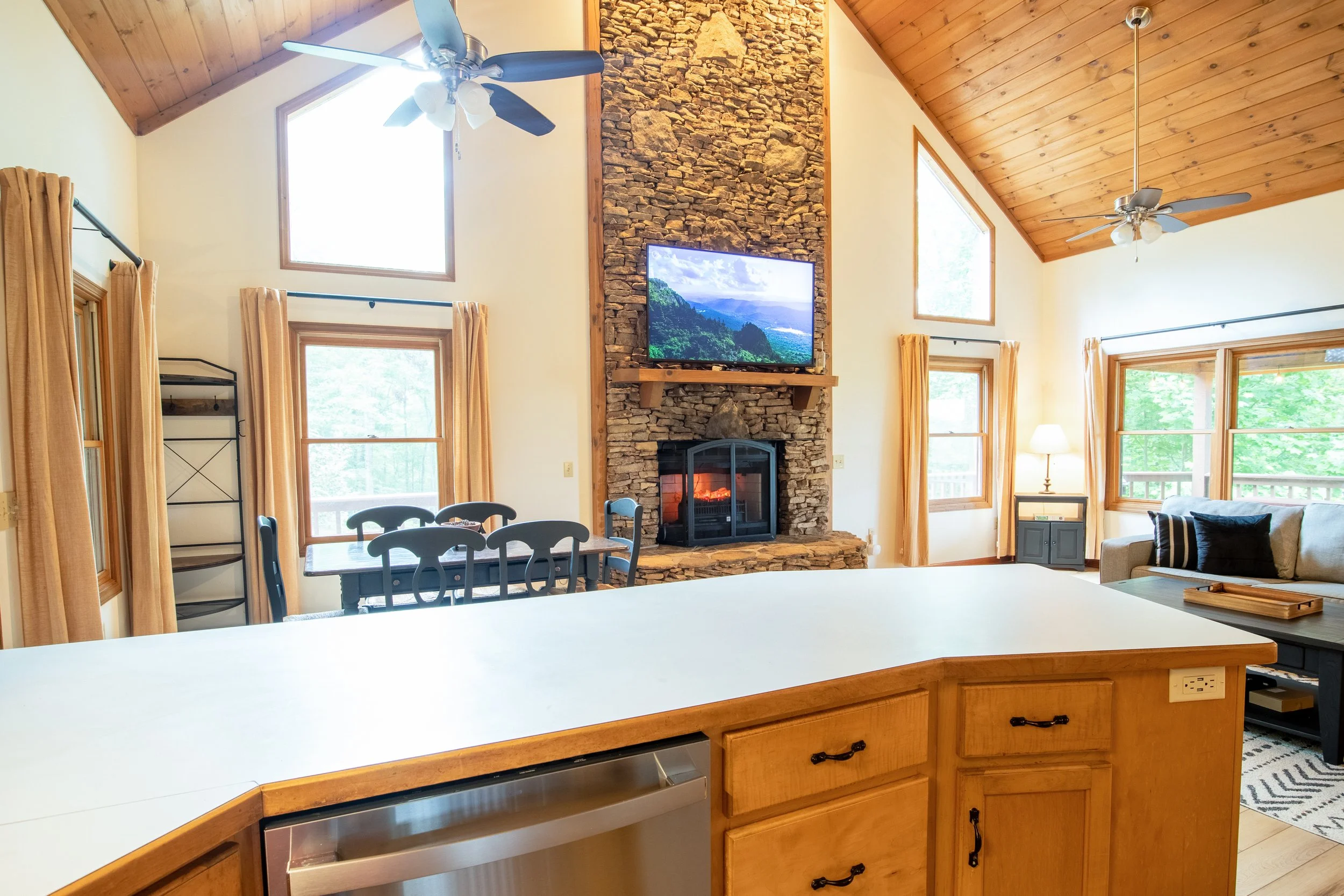 2023-05-29 184 Cherokee Trail_0621-HDR.jpg