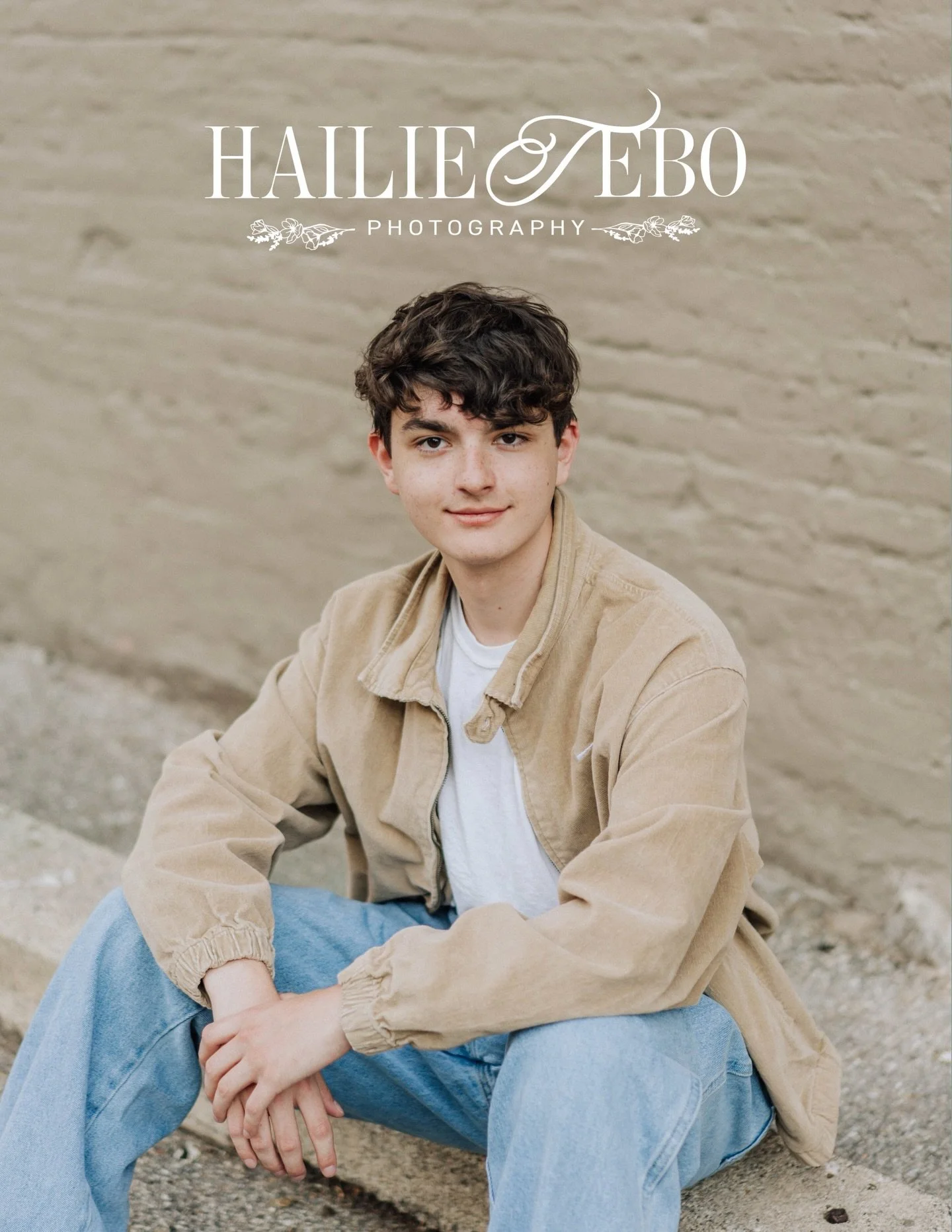 Senior sessions will always have such a special place in my heart 🤍

When I went full time in 2020, seniors and families were the foundation of my business. The last few years have been such a sweet transition into photographing more weddings, which