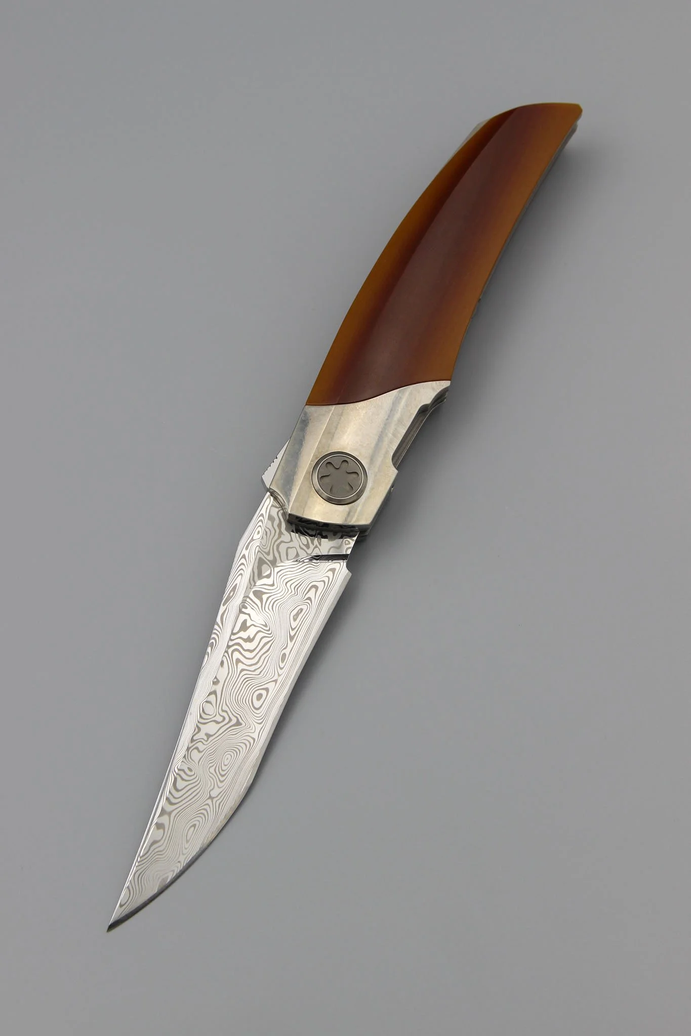 Quieros-Thorn-Persian-1.jpg