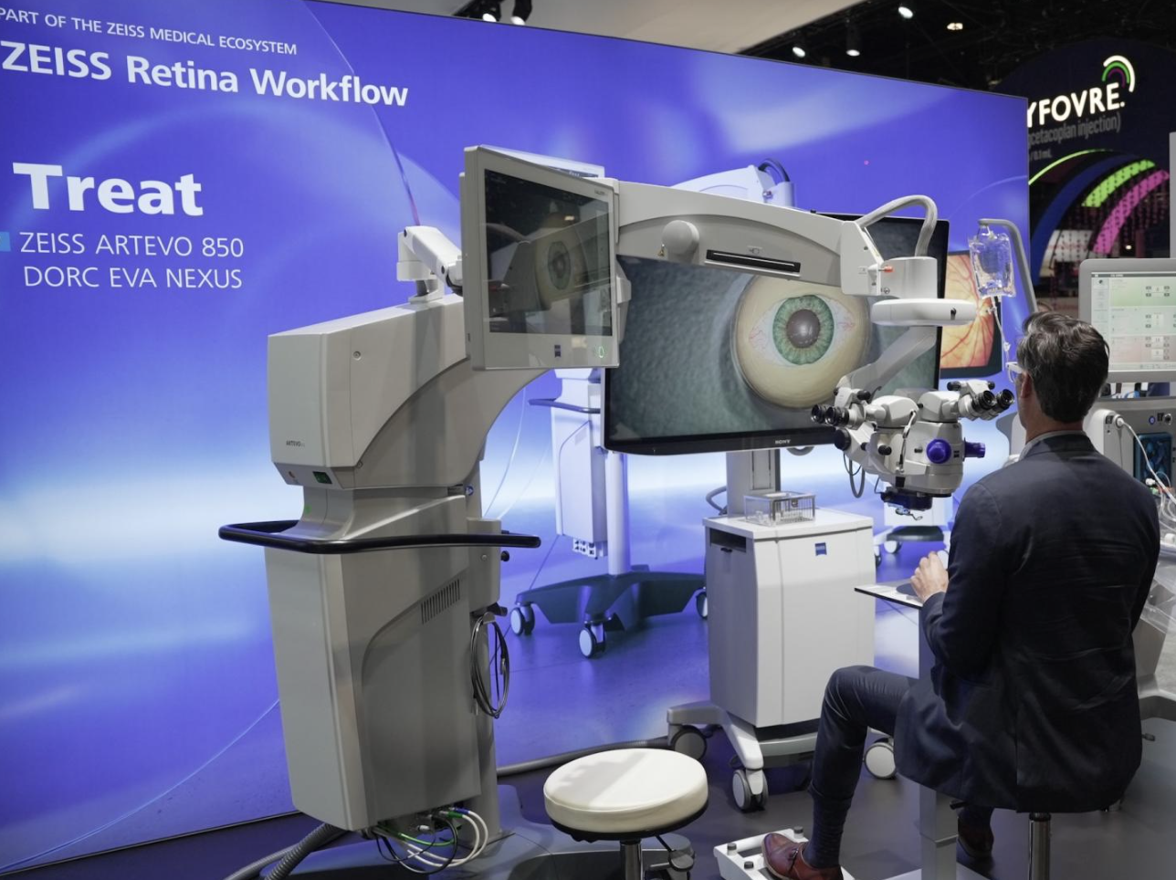 Latest eye surgery technology at AAO 2025