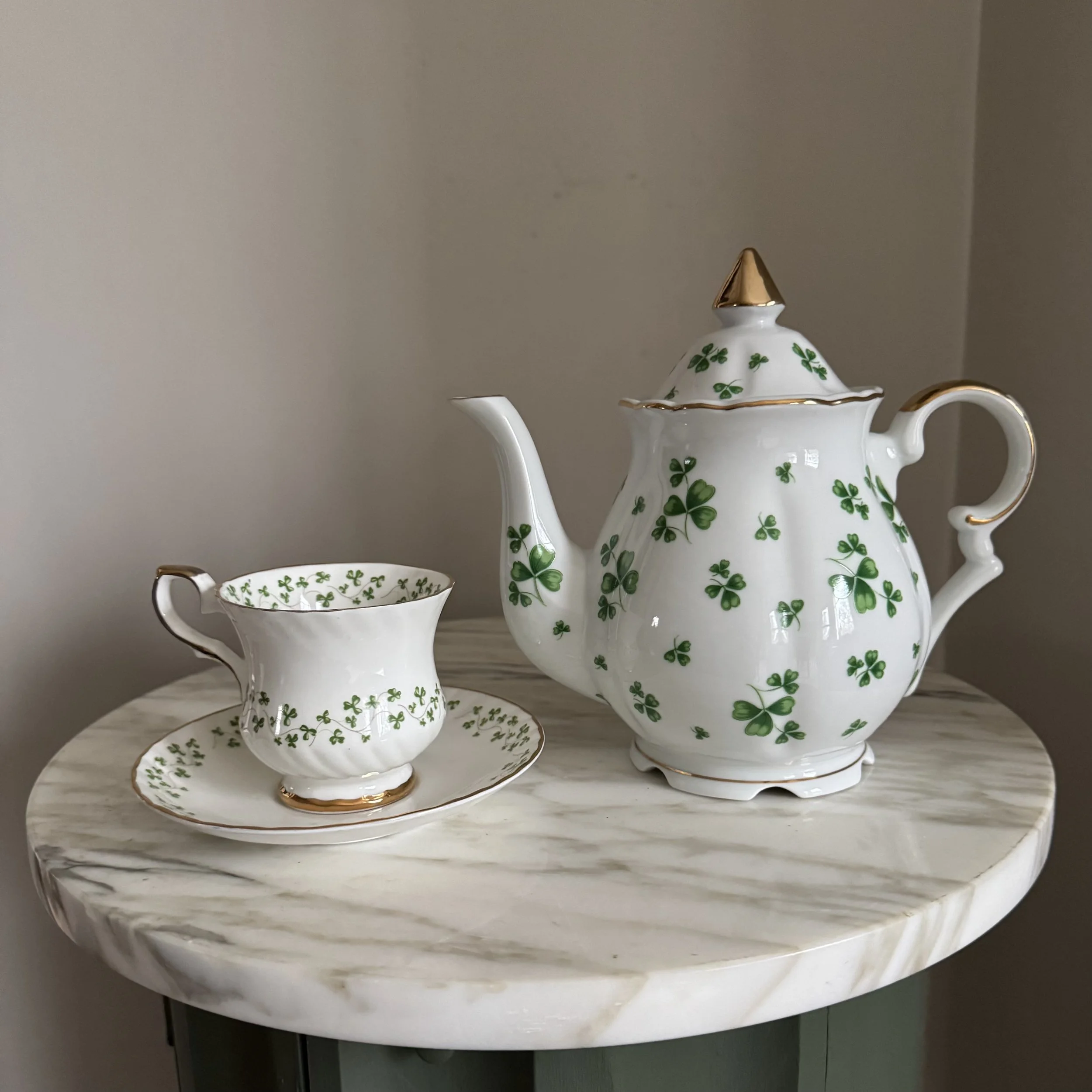 shamrock teapot.jpeg