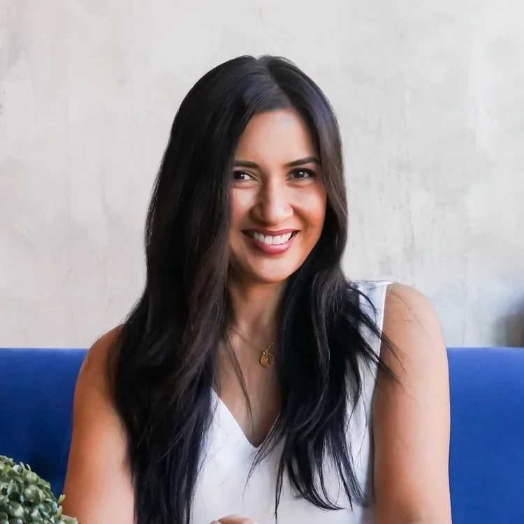 Paula Toledo - Well-Being Consultant, Founder | Ode to Wonder