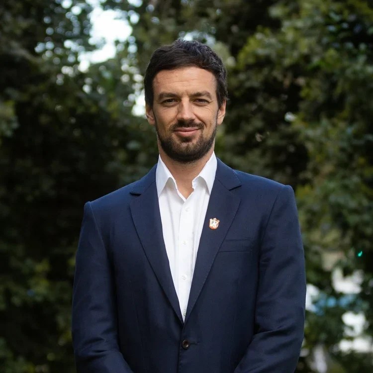 Tomás Vodavonic - Mayor | Maipu, Chile