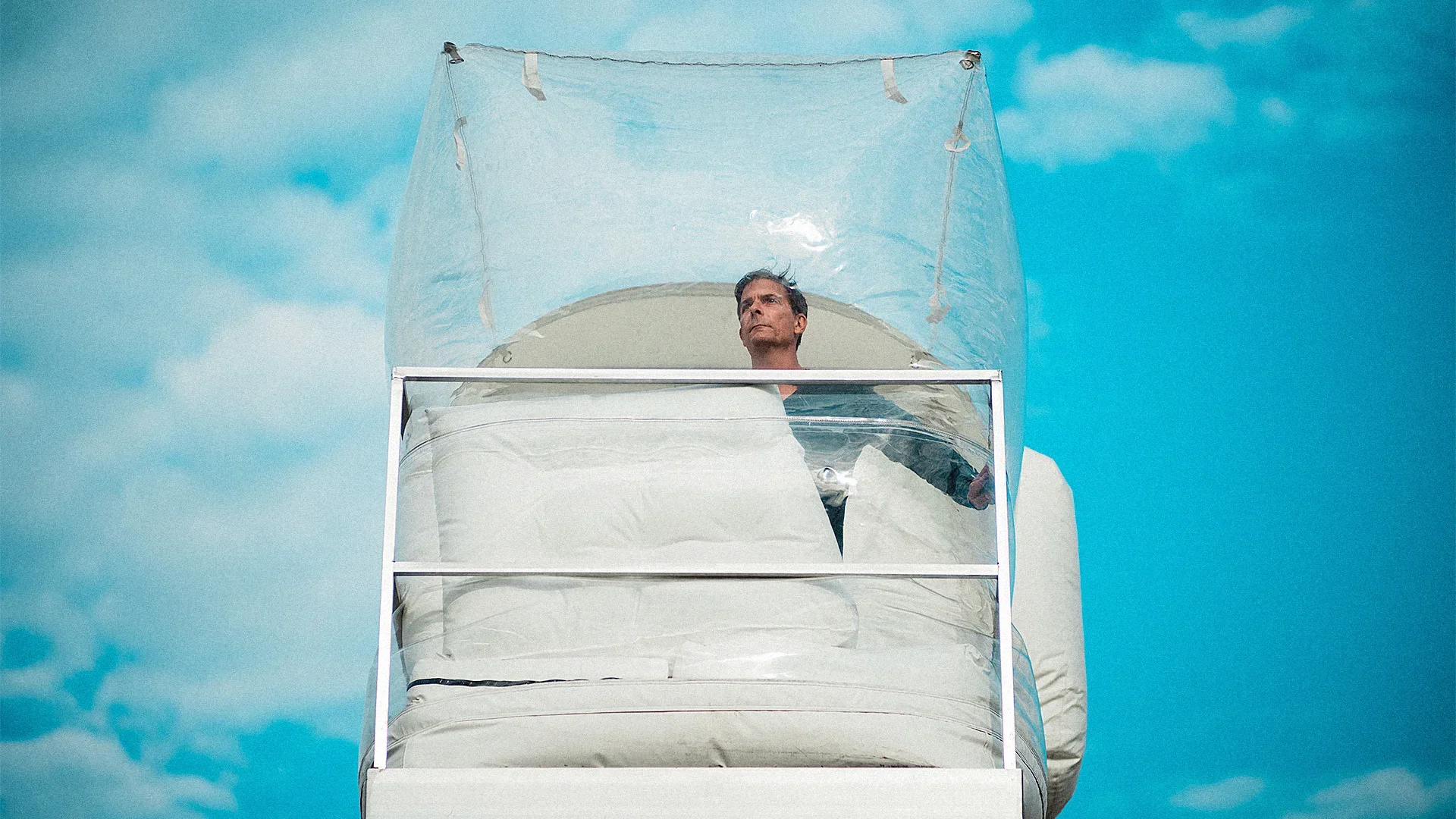 Brooklyn’s Latest High-Rise? An Inflatable Hotel Room On A Scissor Lift