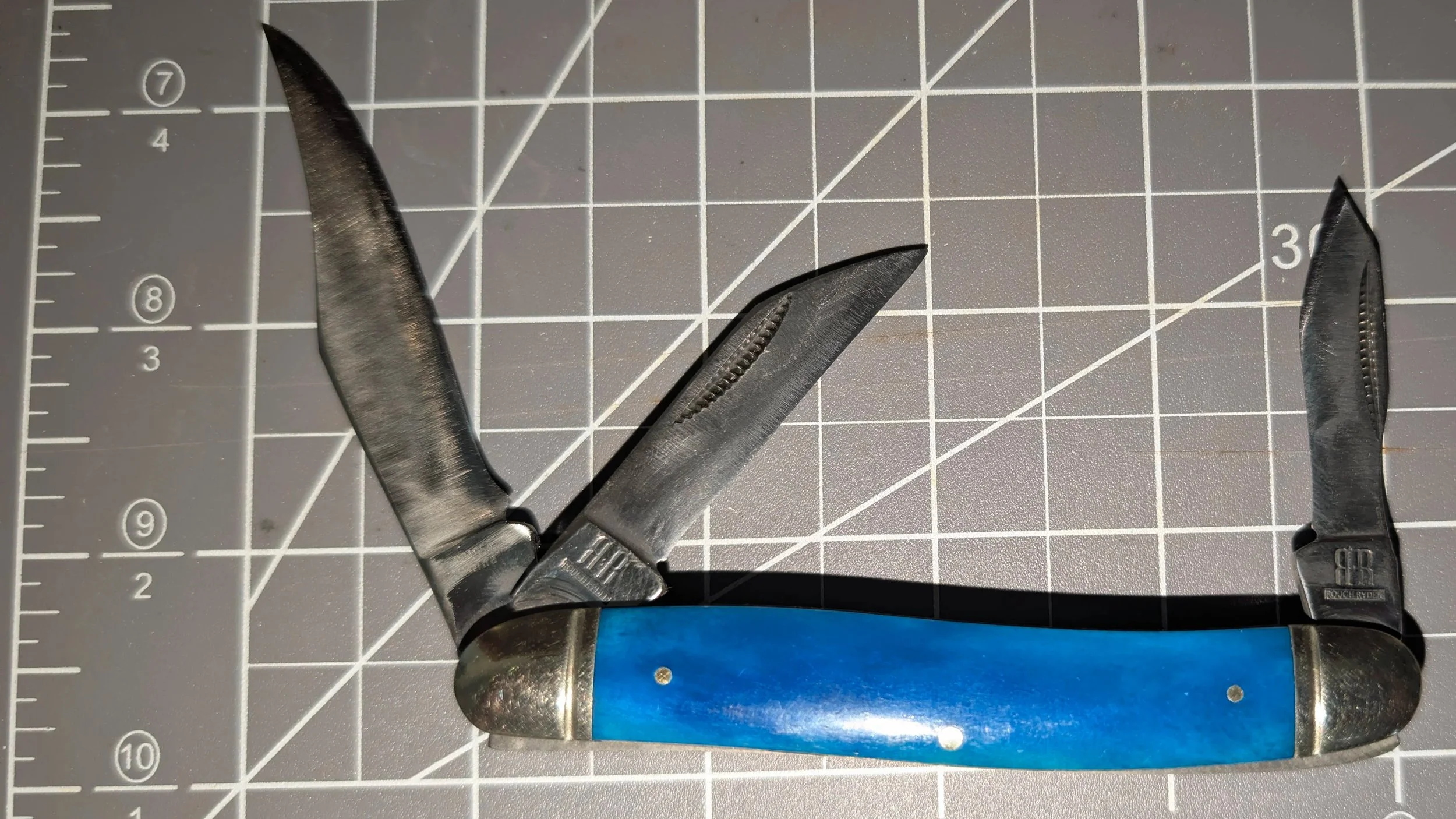 Rough Rider Stockman Goodman Carver   3.88 Closed