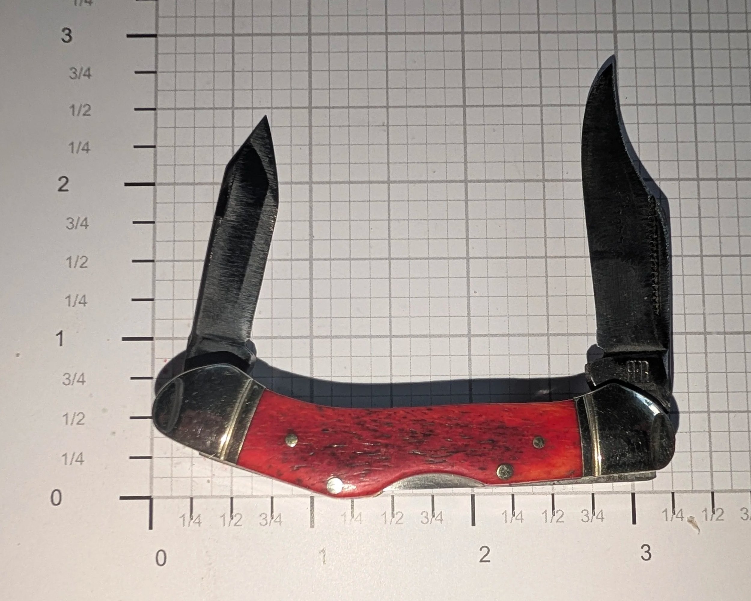 Rough Rider  Black Cherry Done Lockback (2 Blade)