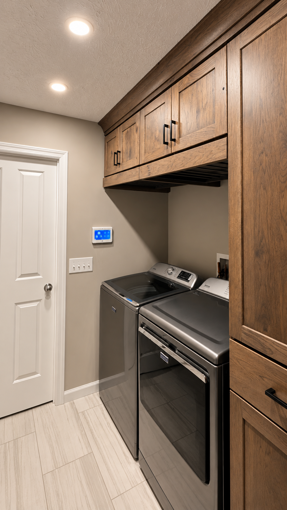 Modern Wood-Cabinet Laundry Nook.png