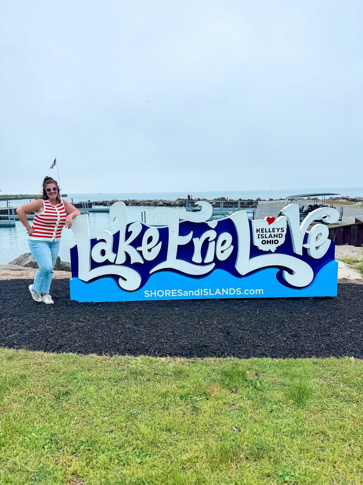 Last week, I had the opportunity to explore @shoresandislands with the amazing @midwesttravelnetwork and I&rsquo;m still soaking it all in. 

As the owner of @desmoinesparent what started as a simple blog to document things to do with my kids in Cent