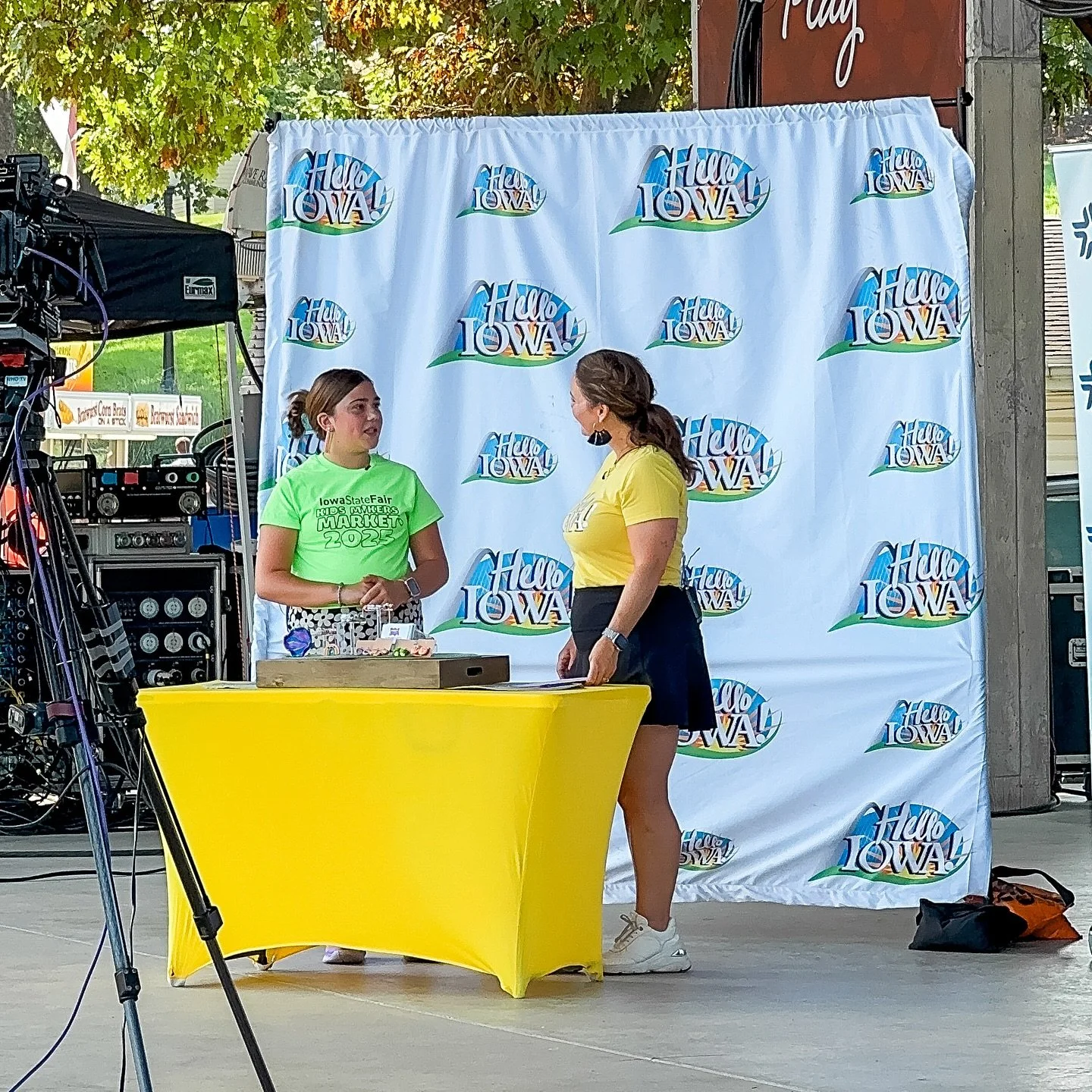 This girl has definitely caught the entrepreneur bug from her mama 💚 

I could not be more proud of how well Amelia did sharing about her business, Amelia&rsquo;s Creations, live on @helloiowa13 in front of an audience this morning!

You can shop he