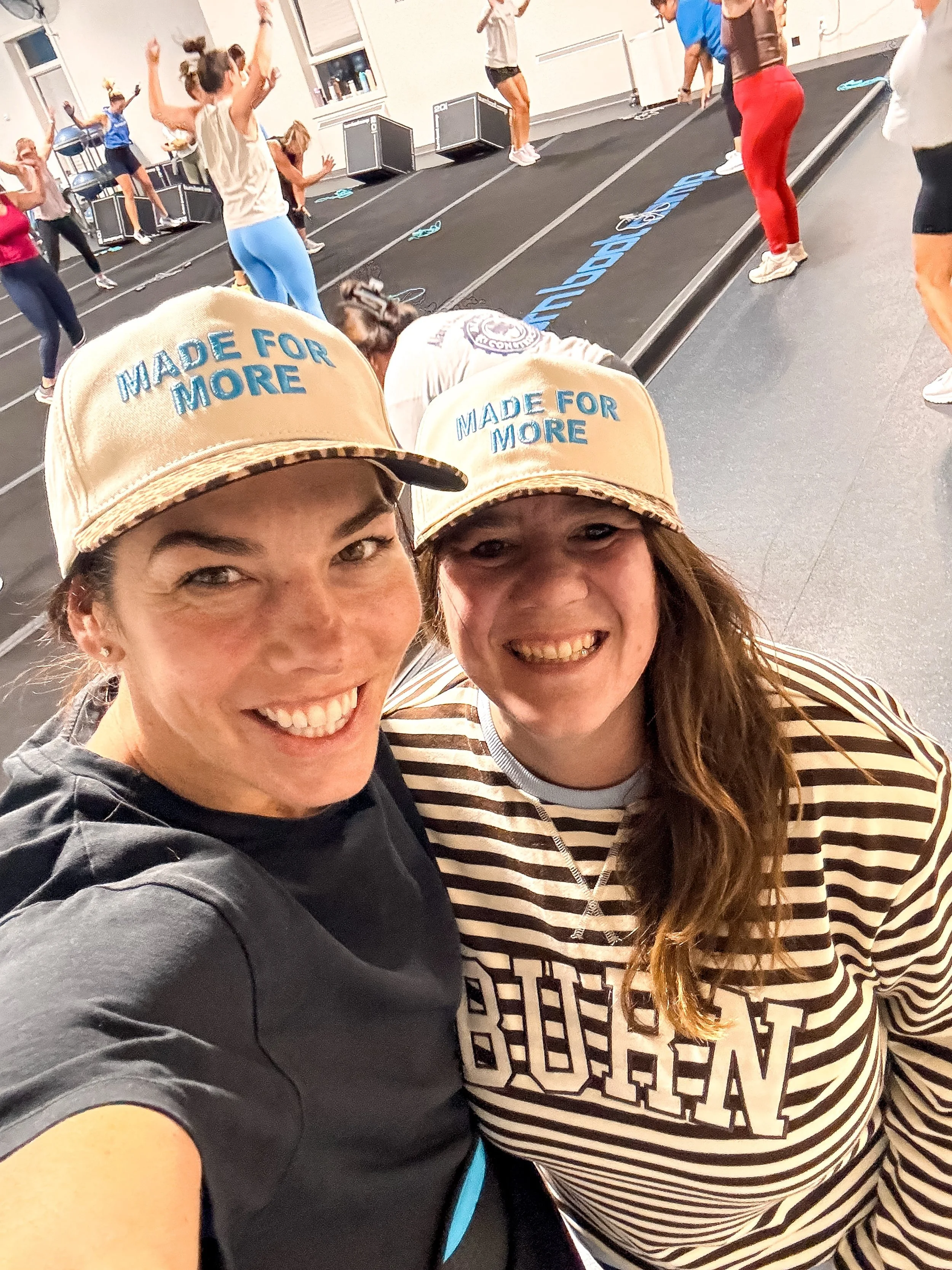 Just taking cute selfies in our new @burnbootcampwaukeeia gear while everyone else fights for their life during Bodyweight Conditioning

😂✌️🔥 

#MadeForMore