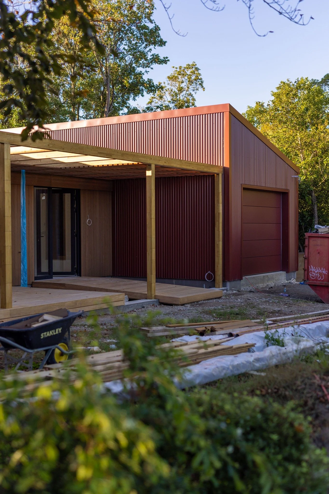 South Wairarapa Home.
A collaboration with @firstlightnz

UNDER CONSTRUCTION
SOUTH WAIRARAPA

📷@davidhenselphotography

#architect #architecture #architectural #architecturelovers #architecturedesign #architecturaldesign #architecturephotography #bu