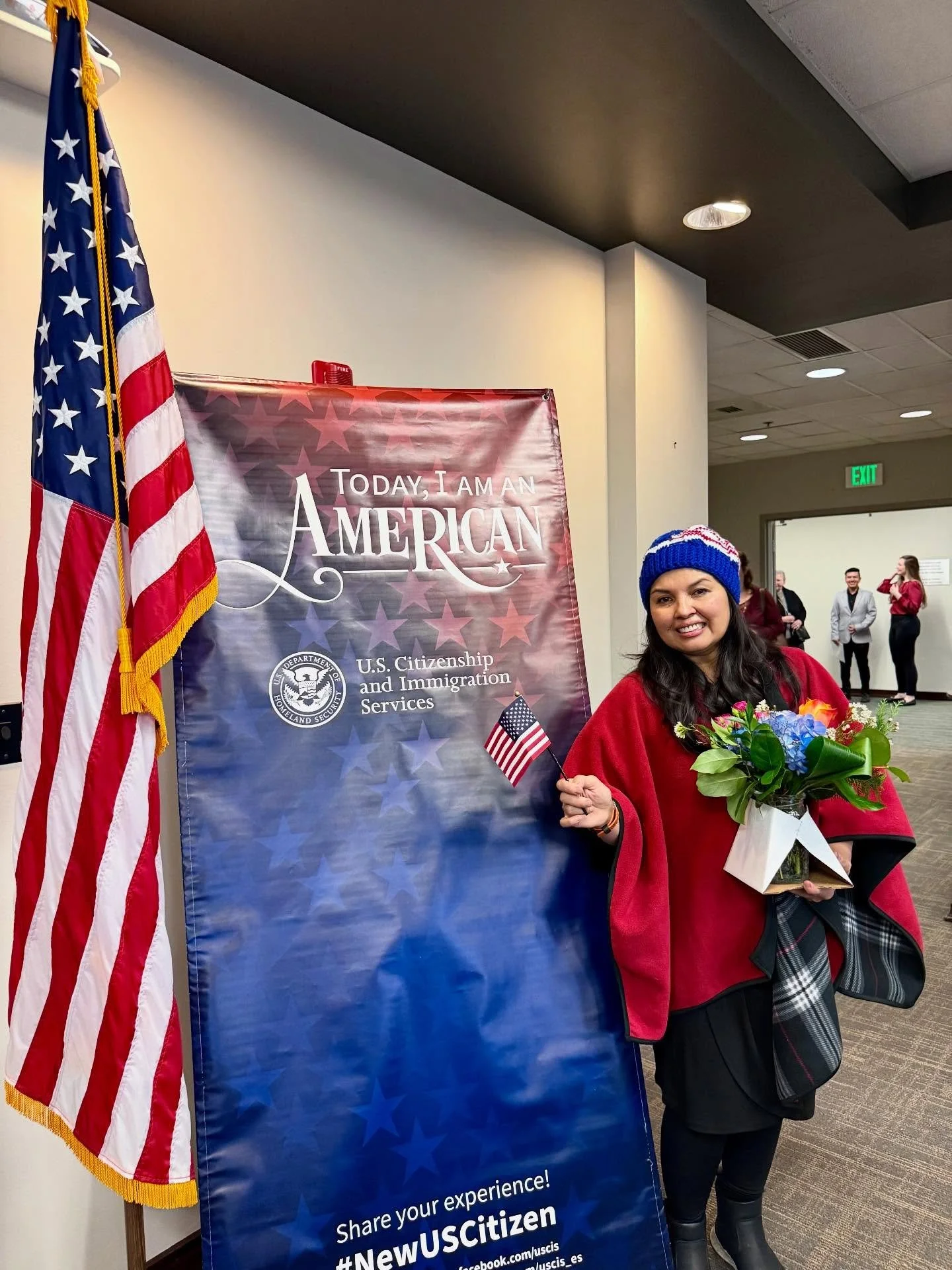 Big congrats to our friend Mida on becoming a citizen! Dreams really do come true! 🇺🇸💙