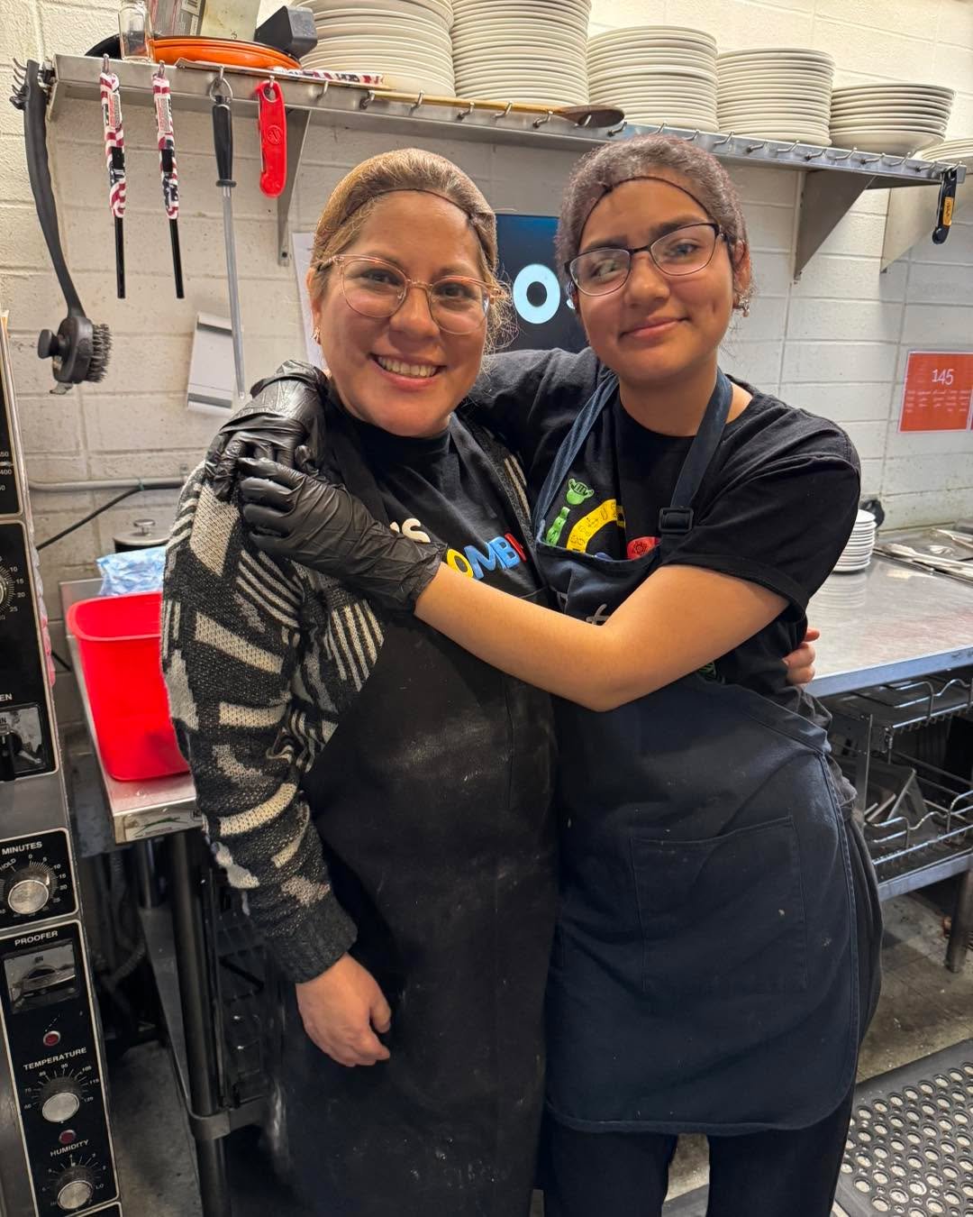 😋 Lunch plans? Dinner plans? SOLVED.
Authentic Colombian dishes by Chef Nidya 🇨🇴
⏰ 11&ndash;2 &amp; 4&ndash;8
Come through and treat yourself 🔥
ᕕ( ᐛ )ᕗ

Online order⬇️
https://order.spoton.com/so-feast-world-kitchen-13384/spokane-wa/642daf67392f5