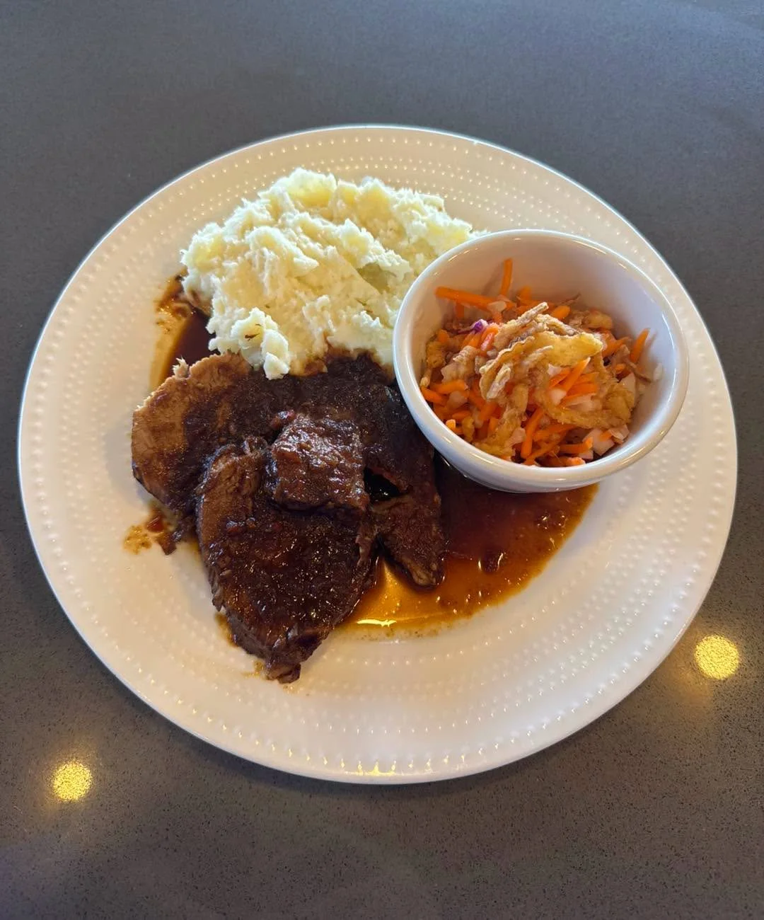 Join us today, 4/18, as we welcome Venezuelan chefs Luis and Maria to the kitchen 🇻🇪✨
They&rsquo;ll be serving up bold, authentic flavors and sharing a taste of Venezuela you won&rsquo;t want to miss. Come hungry, bring friends, and experience some