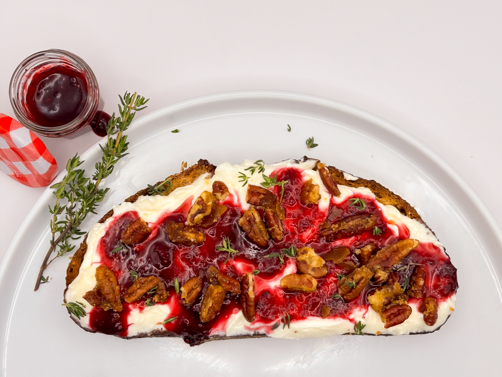 jammy fall pecan toast 