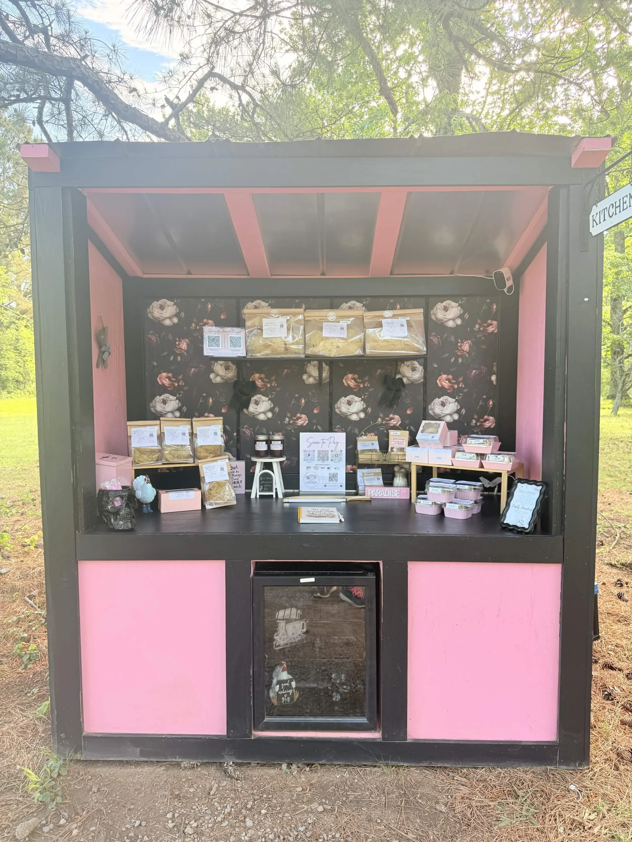 Pink & Black Bakery Stand! (Copy) (Copy)
