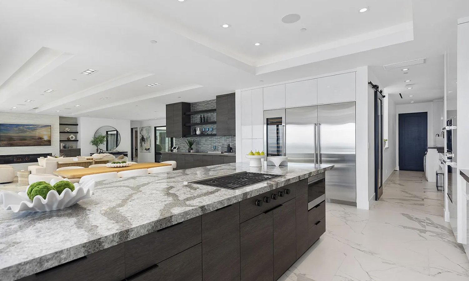 5_Kitchen.jpg