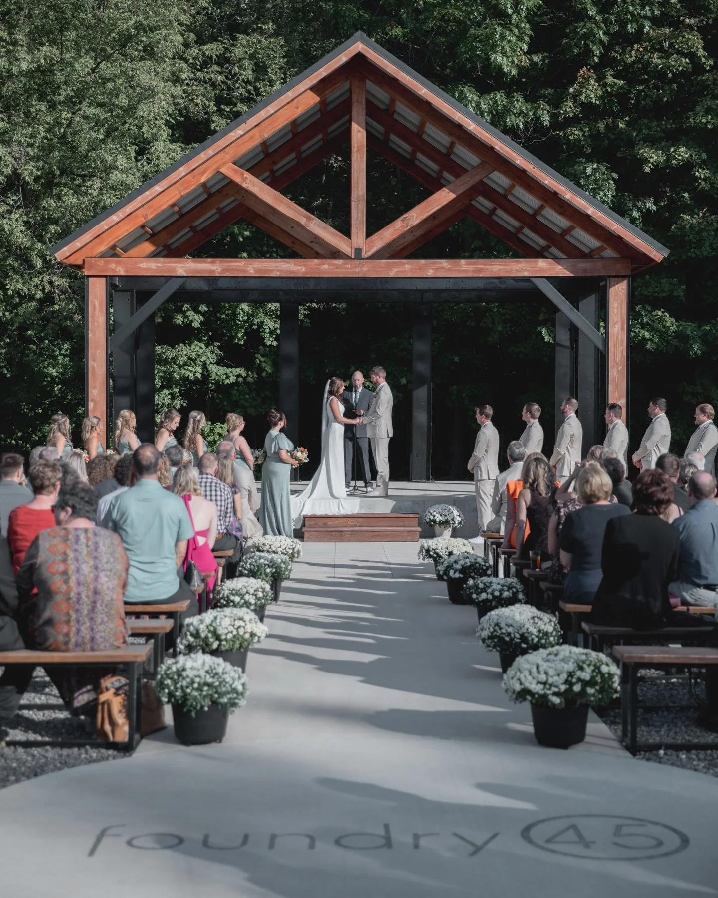 A first peek at this wedding day, featuring the couple&rsquo;s first look and first kiss as Mr. &amp; Mrs.

Second shot for @valerie.halling 

#wisconsinweddingphotographer #wisconsinbride #wisconsinwedding #2026bride #racheljeanphotography