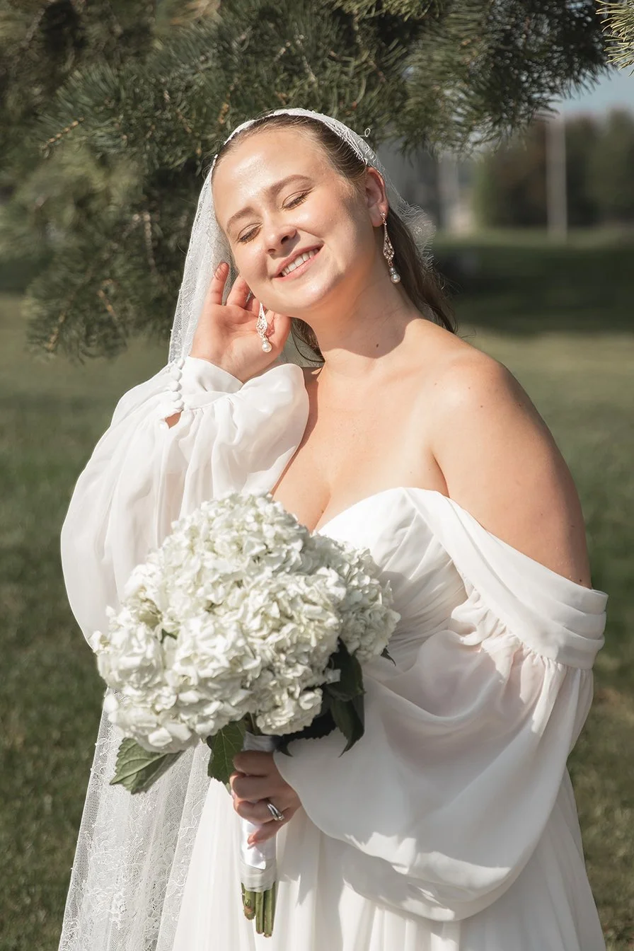 Bridal portraits in the sun