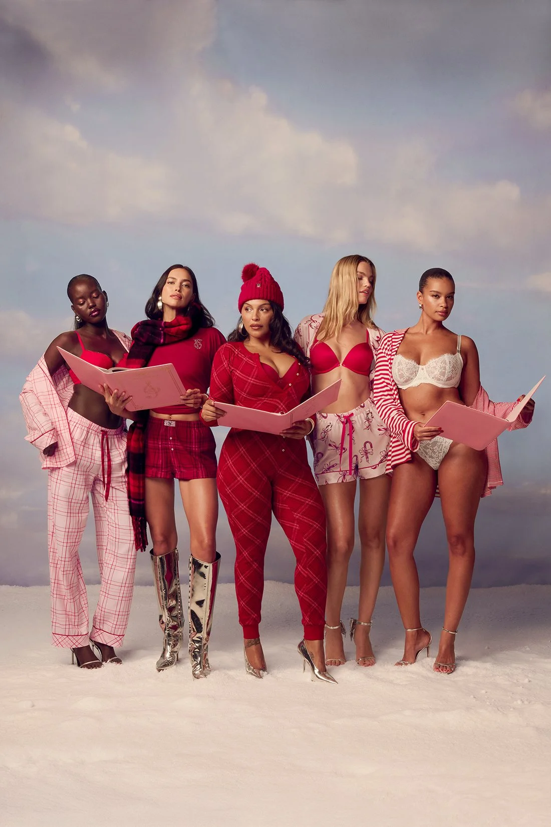 Victorias-Secret-2025-Holiday-Pajamas-Bras-Panties-Collection-2 (1).jpg