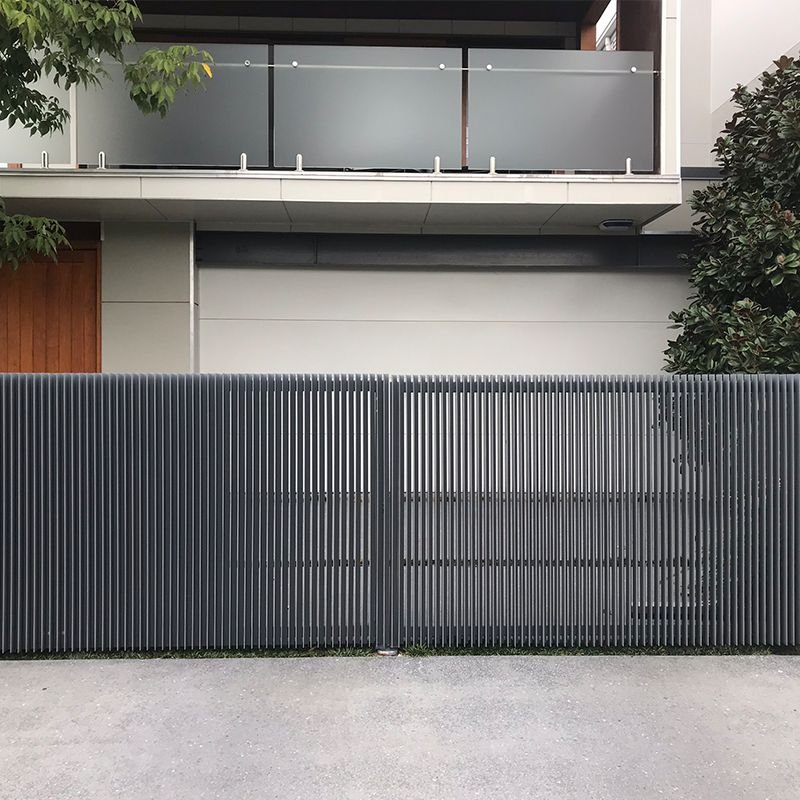 Minimalist black gate double.jpg