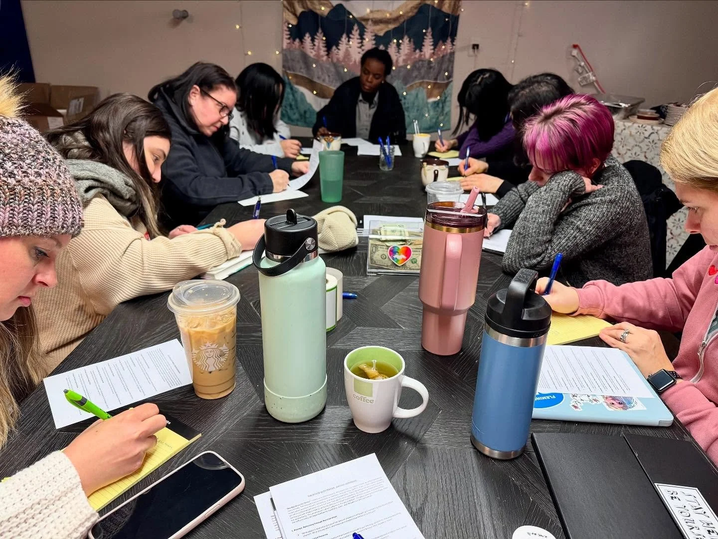 I&rsquo;m very grateful for last night! We had a wonderful evening filled with meaningful conversations, starting with our writing workshop and savoring delicious Colombian yuca empanadas, pan de bono, and fresh tea. ☕ This was followed by heartfelt 