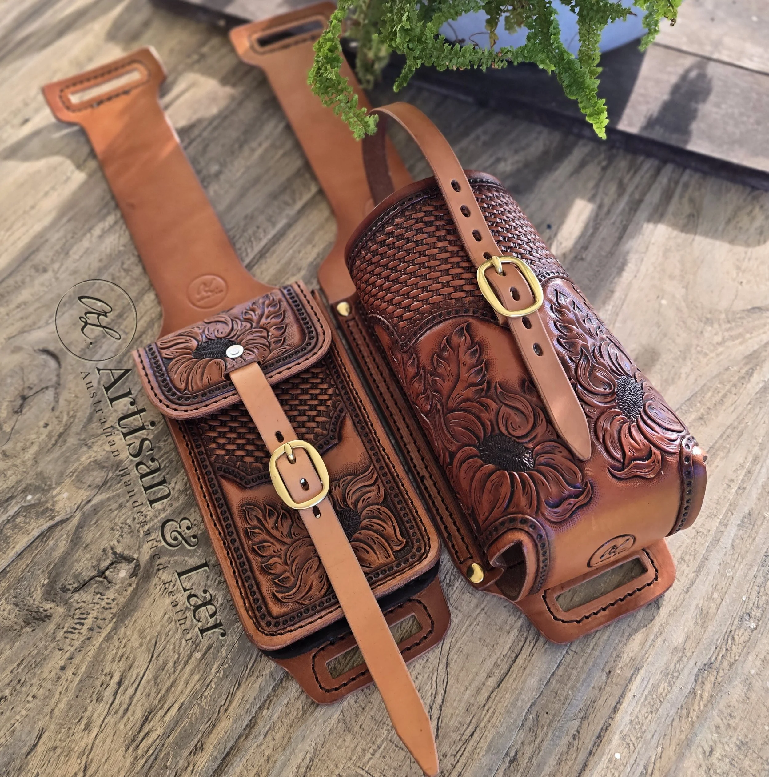 Tooled Rear Cinch Phone & Water Bottle Holder