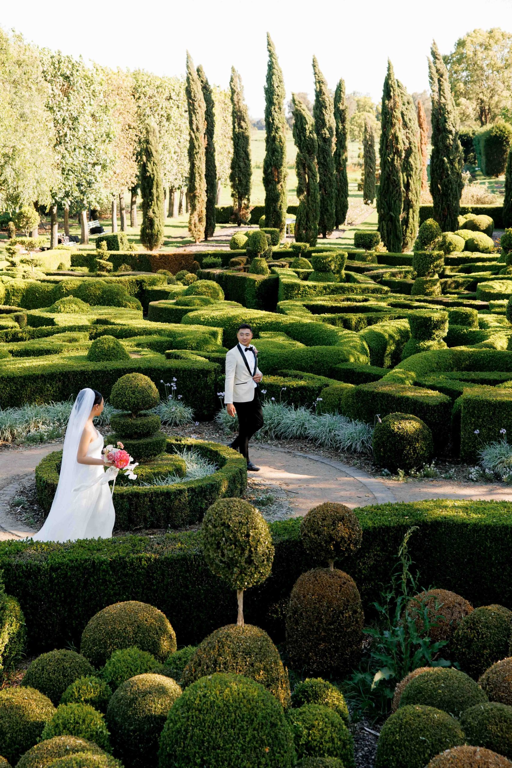 SaltAtelier_SydneyWeddingPhotographer_SydneyWeddingPhotography_MerribeeGardens_AileenJoshua_9-scaled.jpg