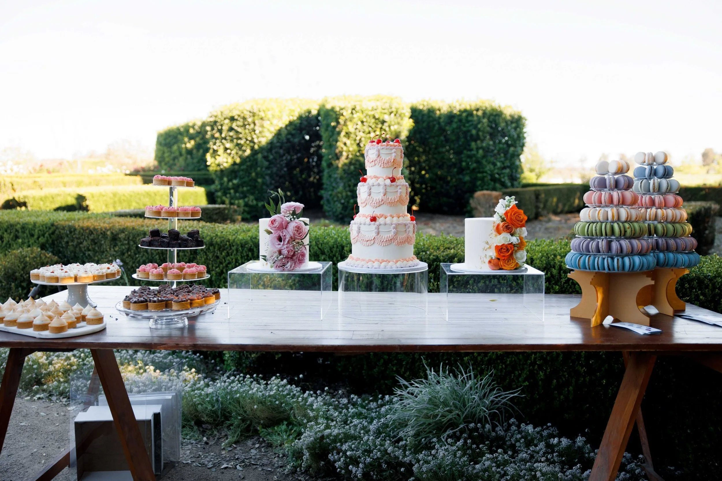 SaltAtelier_SydneyWeddingPhotographer_SydneyWeddingPhotography_MerribeeGardens_AileenJoshua_25-scaled.jpg