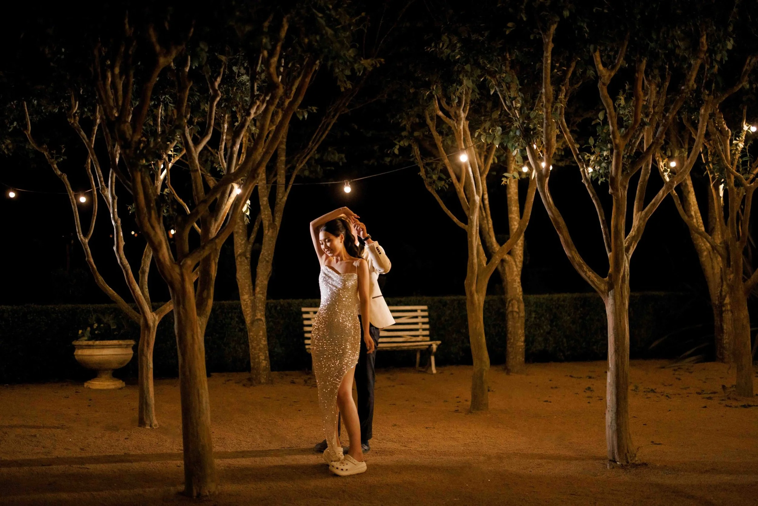 SaltAtelier_SydneyWeddingPhotographer_SydneyWeddingPhotography_MerribeeGardens_AileenJoshua_17-scaled.jpg