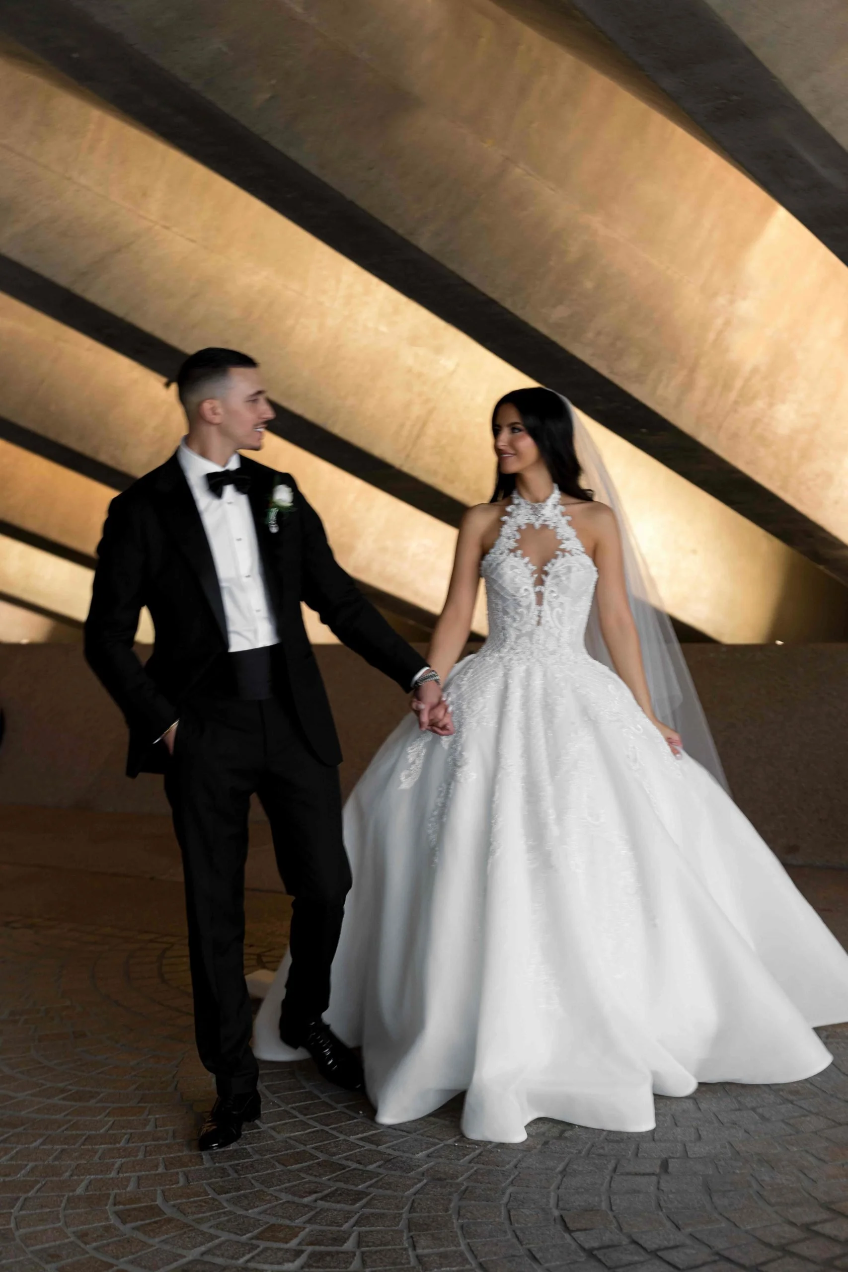 SaltAtelier_SydneyWeddingPhotographer_SydneyOperaHouse_18-scaled.jpg