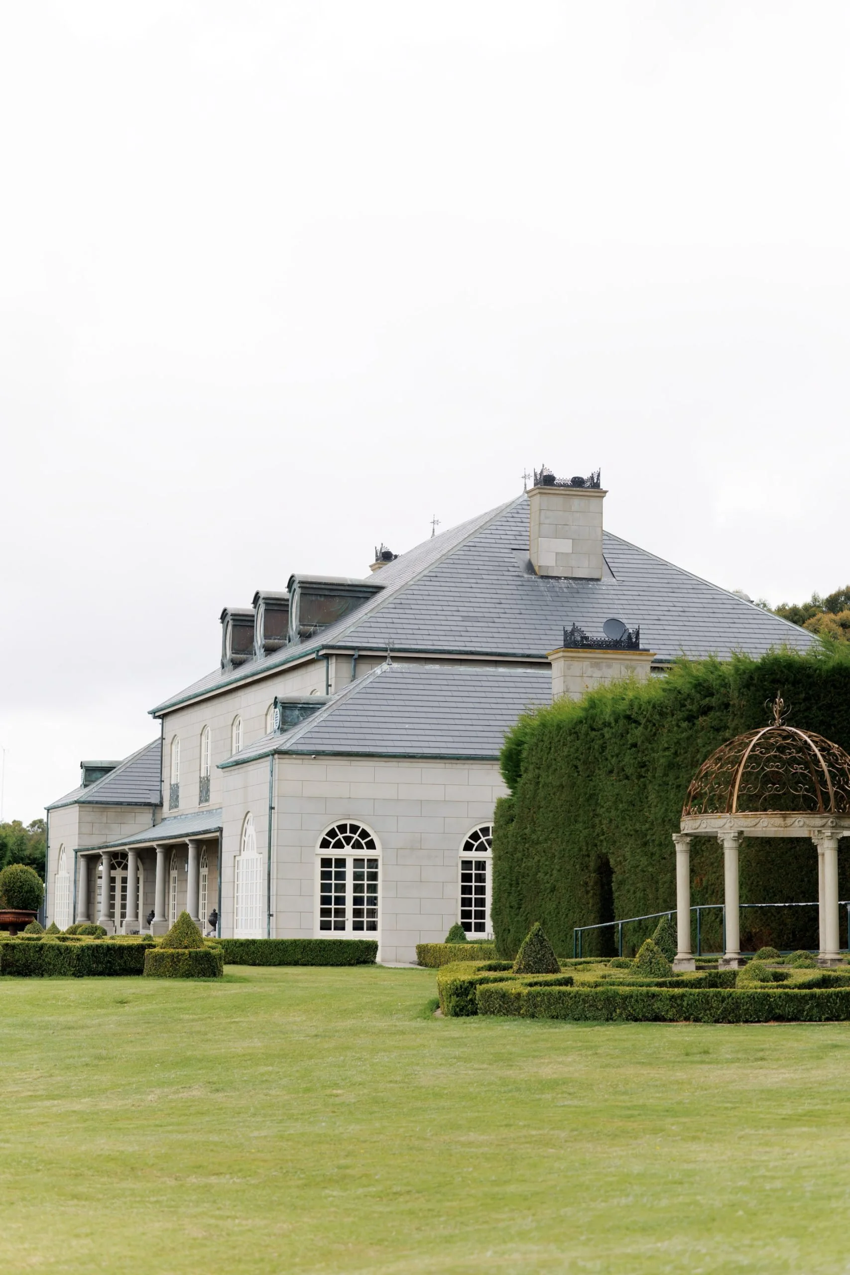 SaltAtelier_MelbourneWeddingPhotography_SydneyWeddingPhotographer_CampbellPointHouse_BellaRoy_36-scaled.jpg