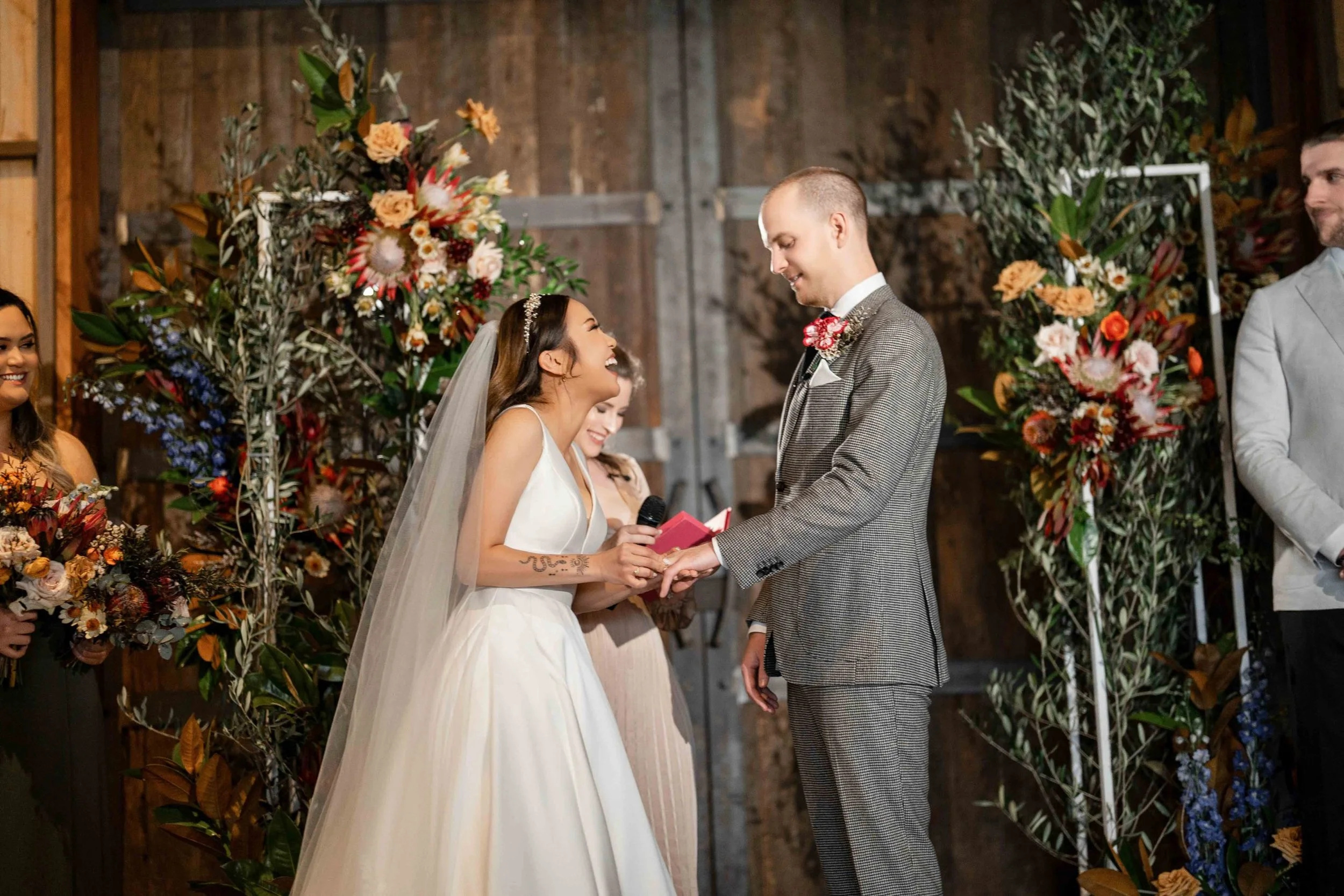 SaltAtelier_SydneyWeddingPhotography_SydneyWeddingPhotographer_BendooleyEstate_JasmineAndrew_7-scaled.jpg