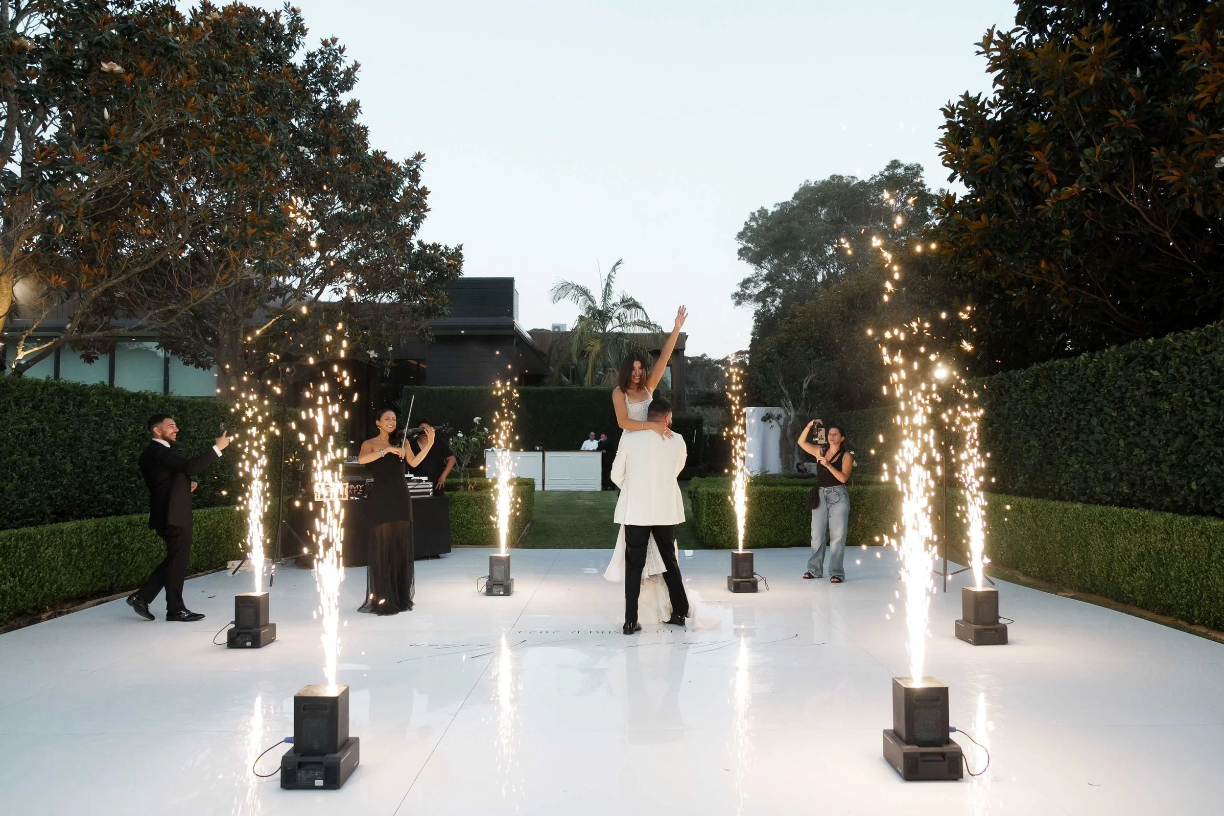 SaltAtelier_SydneyWeddingPhotographer_MiramareGardens_NadeanAhmed_33-scaled.jpg
